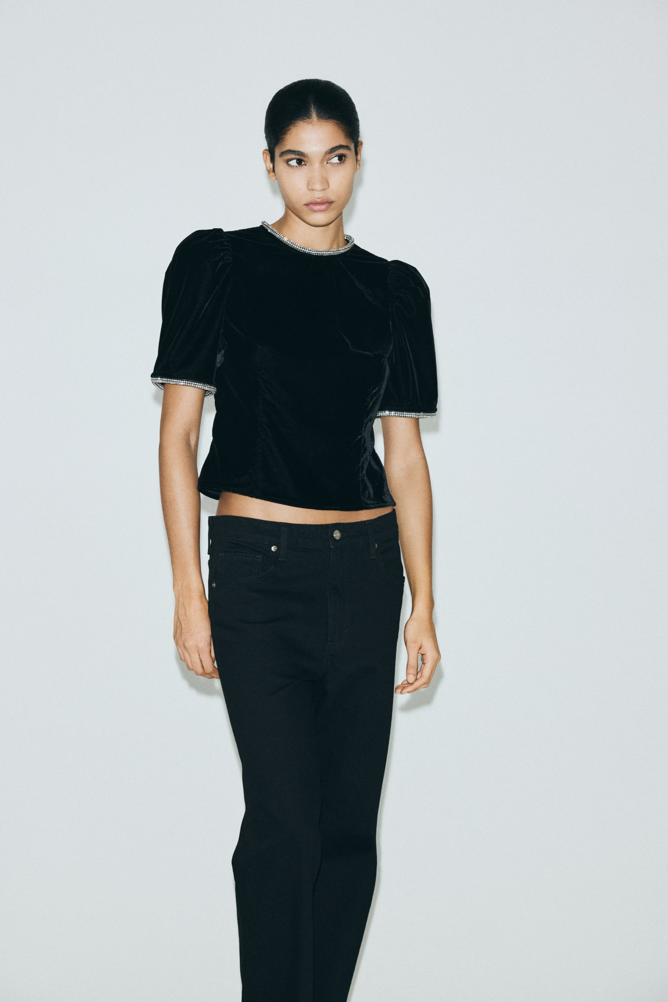 Rhinestone-embellished velvet top | H&M (UK, MY, IN, SG, PH, TW, HK)