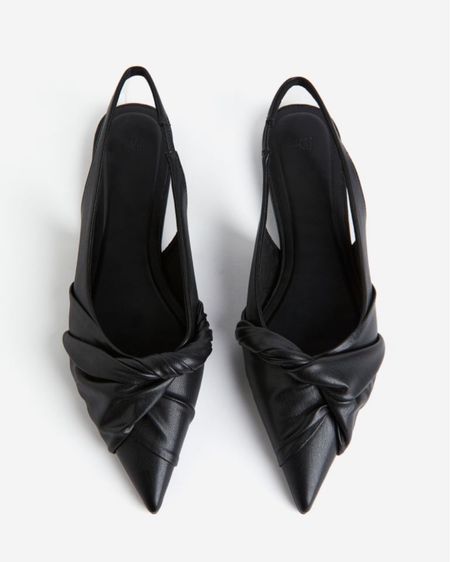 Black slingback flats 

#LTKstyletip #LTKfindsunder50 #LTKshoecrush