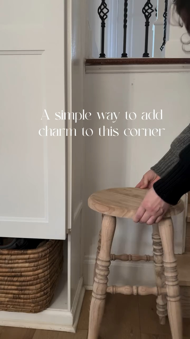 Want links to this post? Comment LINKS! Must be following or you won’t be able to get link. 

Another  way to style this space with these beautiful pears! They’re  my favorite! 🍐