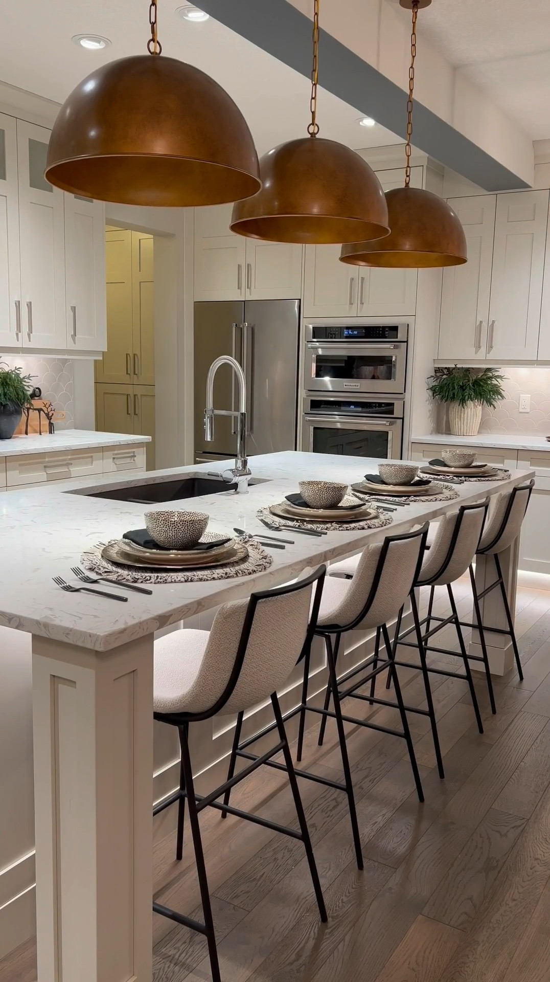 Hey friends! 😊 I am in love with all the Christmas decor… the mini tabletop trees…the cookware/dinnerware ! 😍

Scroll below to shop! 🥰

#LTKHome #LTKHoliday #LTKSaleAlert