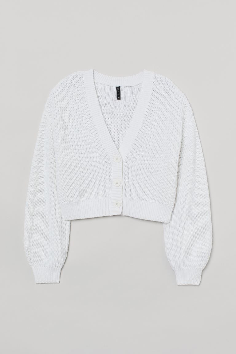 Cropped cardigan knitted in a soft cotton blend with a deep V-neck, large buttons down the front ... | H&M (UK, MY, IN, SG, PH, TW, HK)