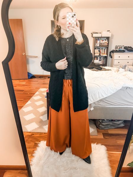 OBSESSED with these wide leg trousers! They come in many colors and are under $30!! 

#LTKworkwear #LTKmidsize #LTKfindsunder50