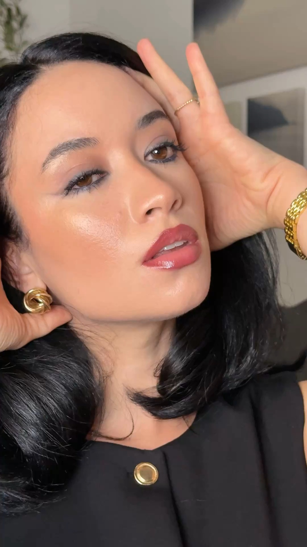 These Valentino beauty color graph waterproof eyeliner are a must-have for a dark feminine look. 



#LTKFindsUnder50 #LTKBeauty #LTKStyleTip
