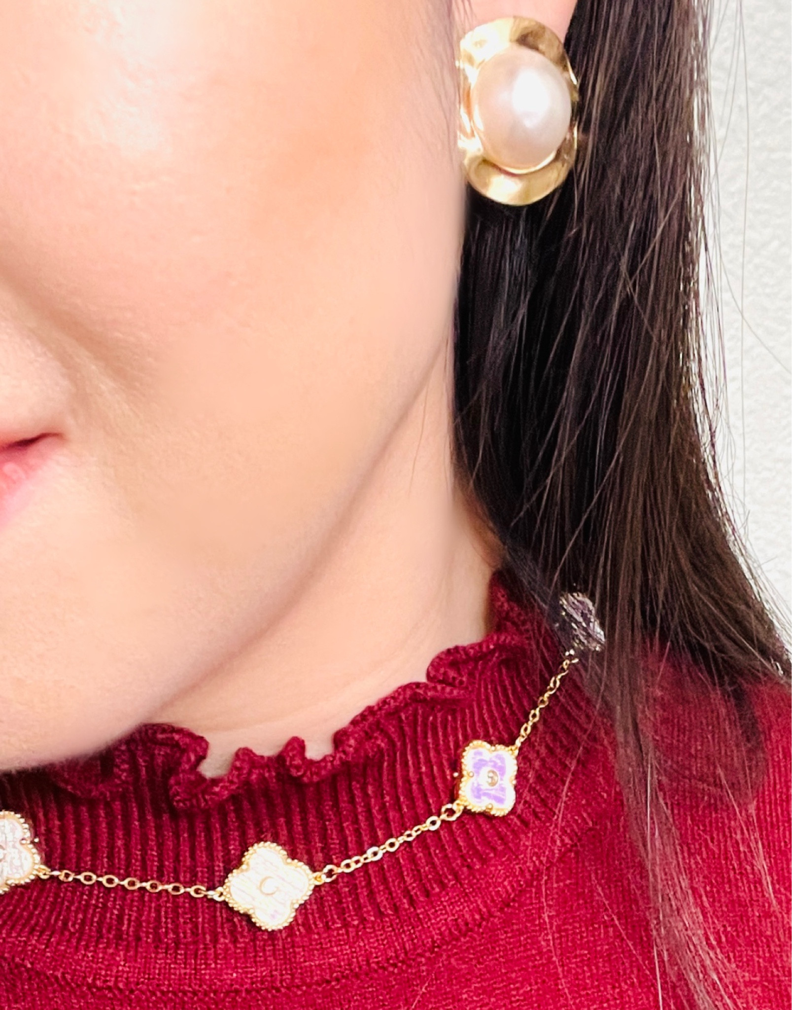 Accessories make or break the outfit.🤗Loving these gold and pearl stud earrings plus this clover necklace perfect for any holiday party or work not to mention dupe for that insanely expensive kind😜





#ltkparties #ltkstyletip #ltkworkwear #ltkfindsunder50 #vancleafnecklacedupe #goldstudearrings #vicicollection #golstudearrings #vancleafdupe #studpearlearrings

#LTKSaleAlert #LTKHoliday #LTKGiftGuide