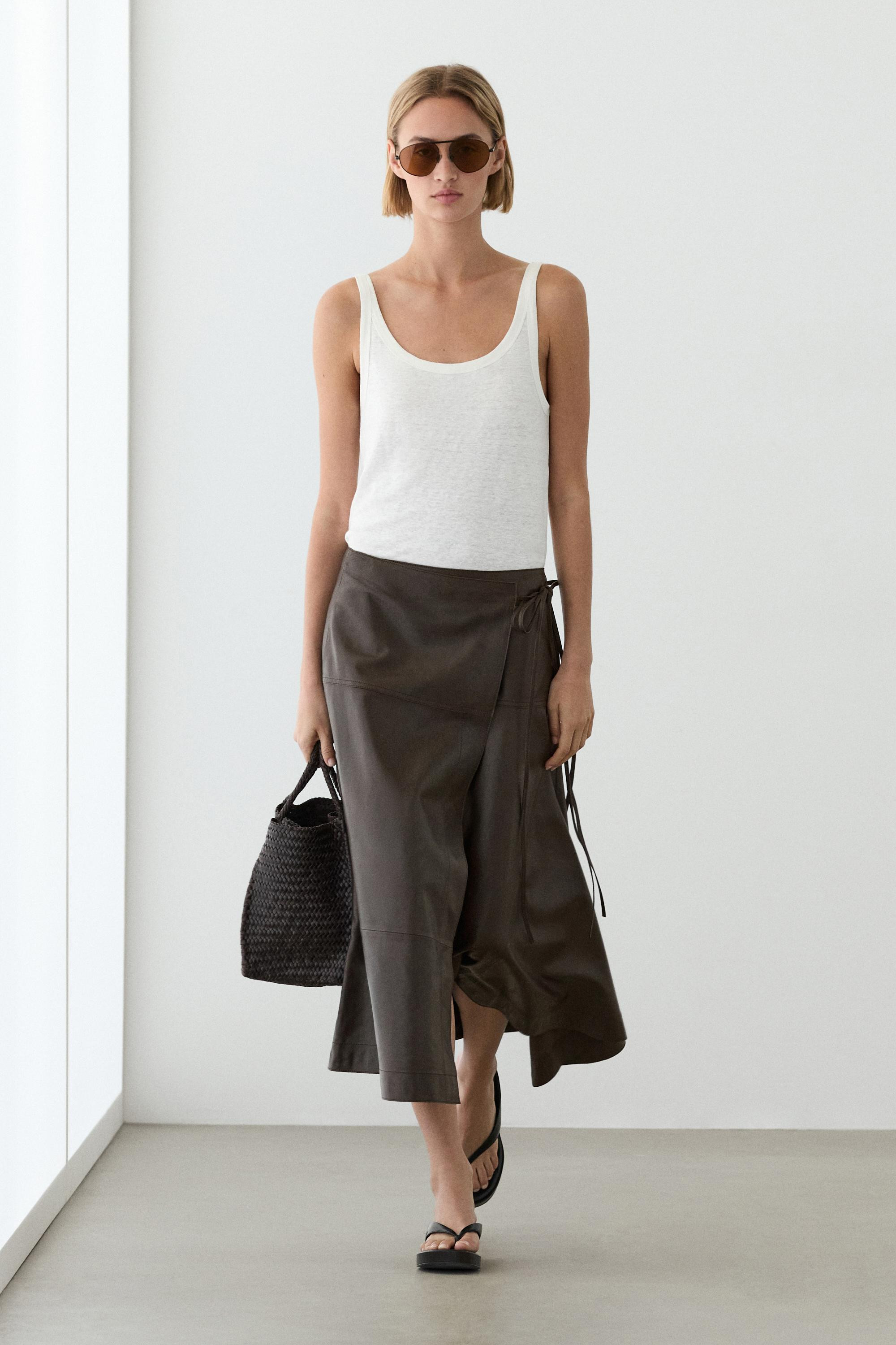 Nappa leather midi skirt with tie detail | Massimo Dutti UK