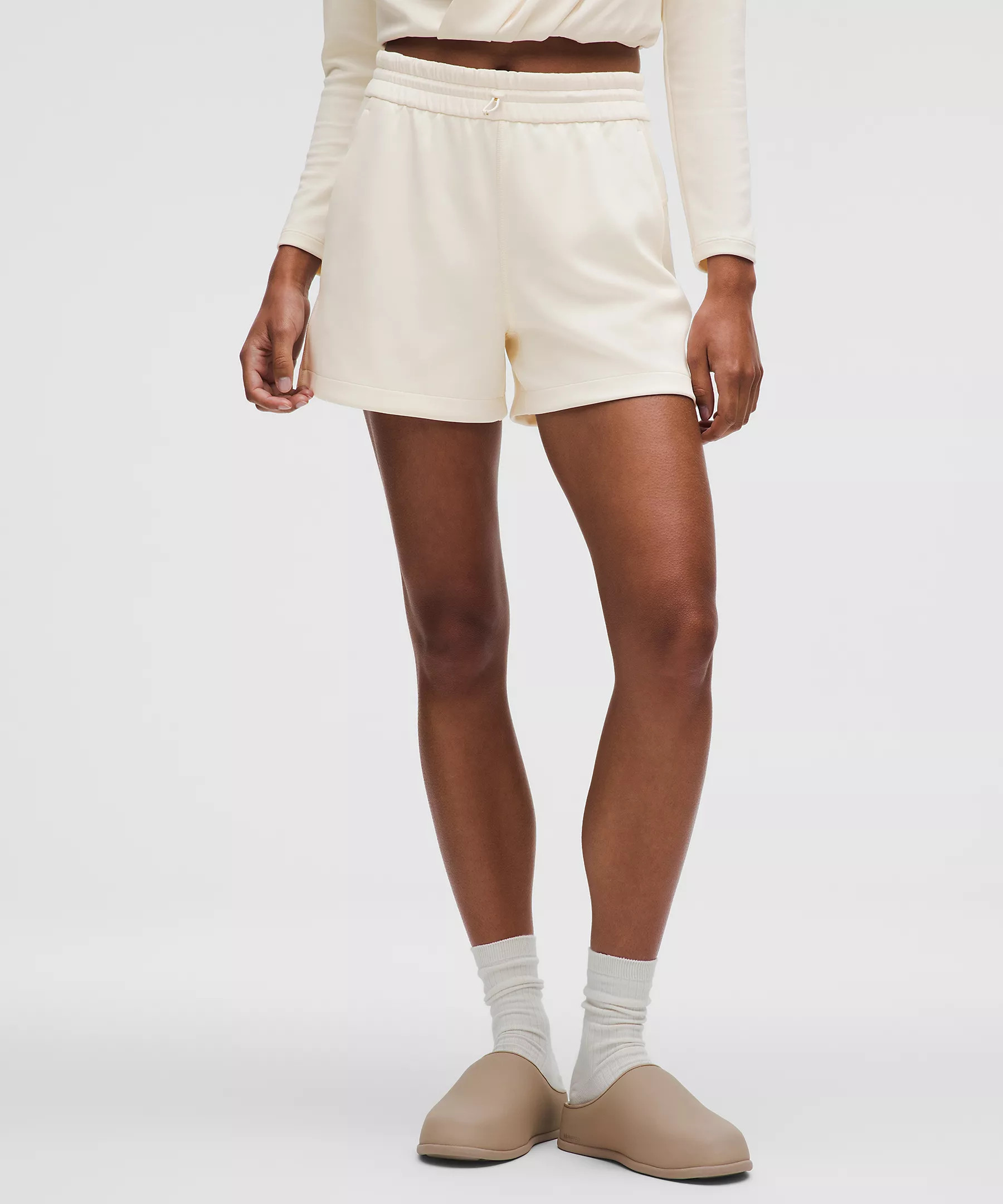 Softstreme High-Rise Short 4" | lululemon (CA)