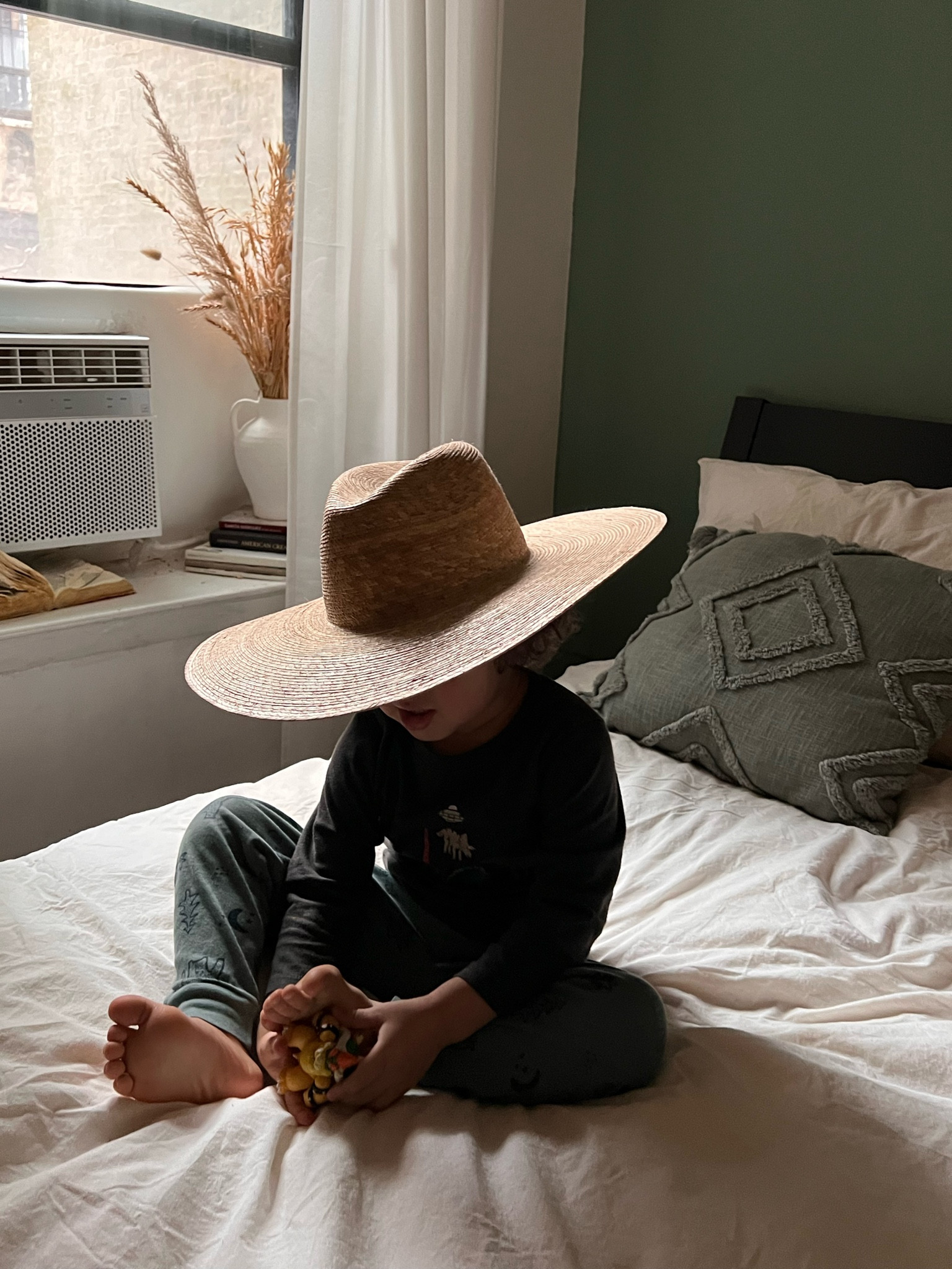 The beach is calling us 🤎

#hat
#summer

#LTKSeasonal #LTKStyleTip #LTKSwim