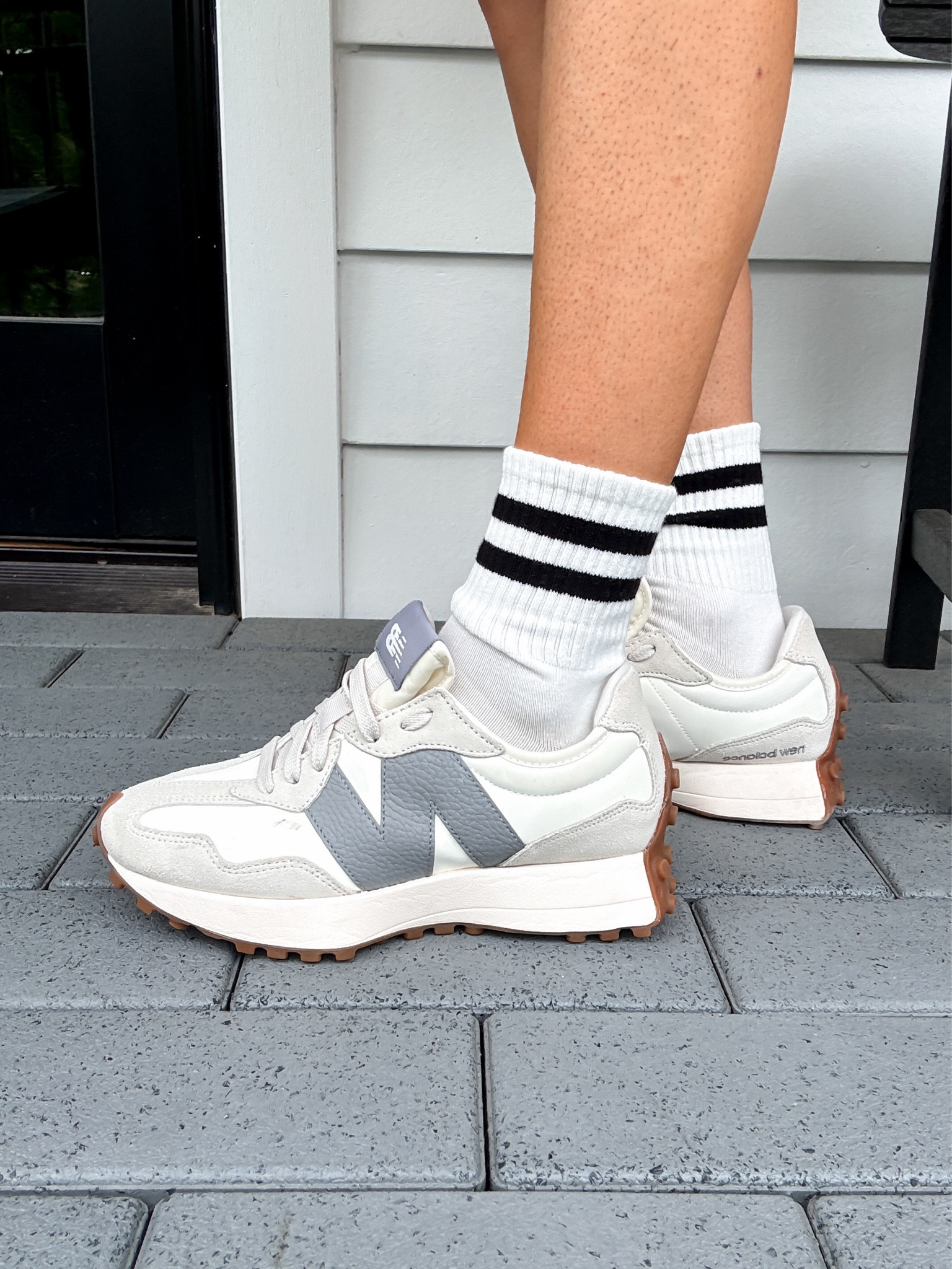 New balance sneakers

#LTKmorningroutine #LTKfitnessgoals #LTKActive