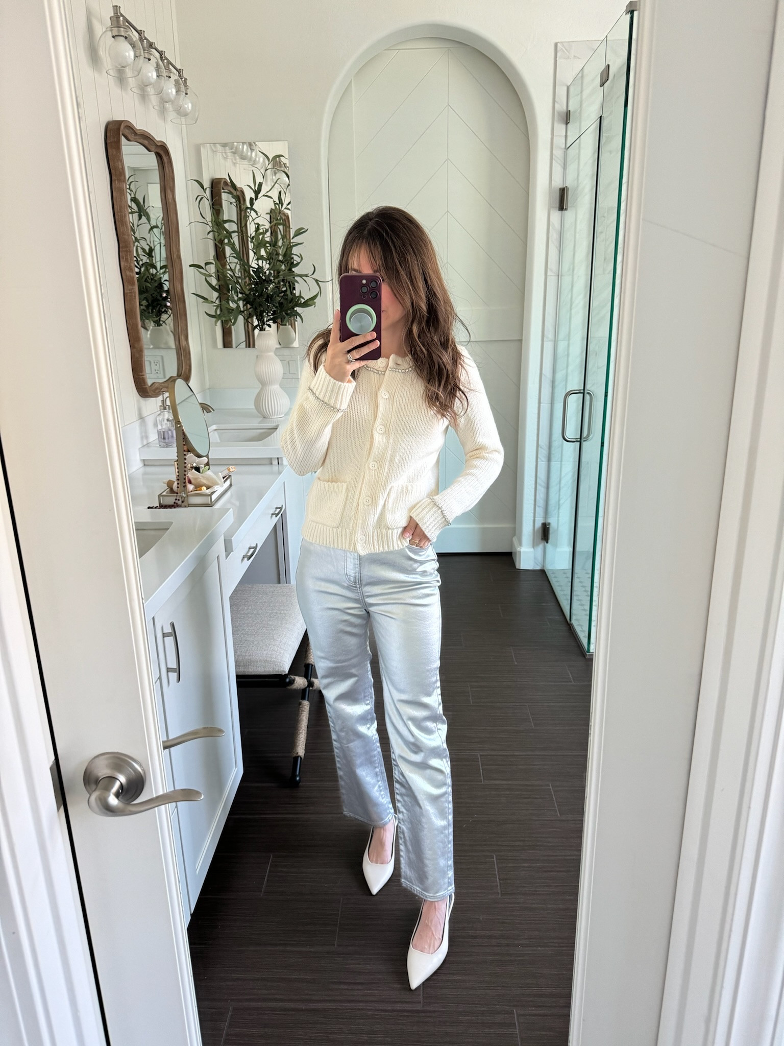 Obsessed with this styled Holiday outfit! Both sweater and jeans are on sale now 🤍

Christmas outfit, Holiday outfit inspo, Holiday party outfit, Christmas dinner outfit, Holiday dinner outfit 

#LTKSeasonal #LTKStyleTip #LTKHoliday