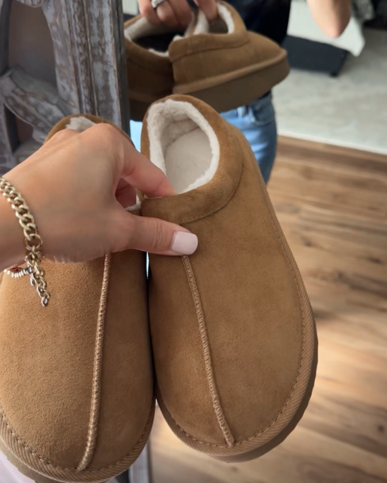 If you’re looking for an UGG dupe, these are what you want! Comes in women’s or kids sizes. Color: chestnut. Runs small, so we sized up (in the women’s pair) for my 12yr old. She never wants to take them off 🤎

#LTKShoeCrush #LTKFamily #LTKBacktoSchool
