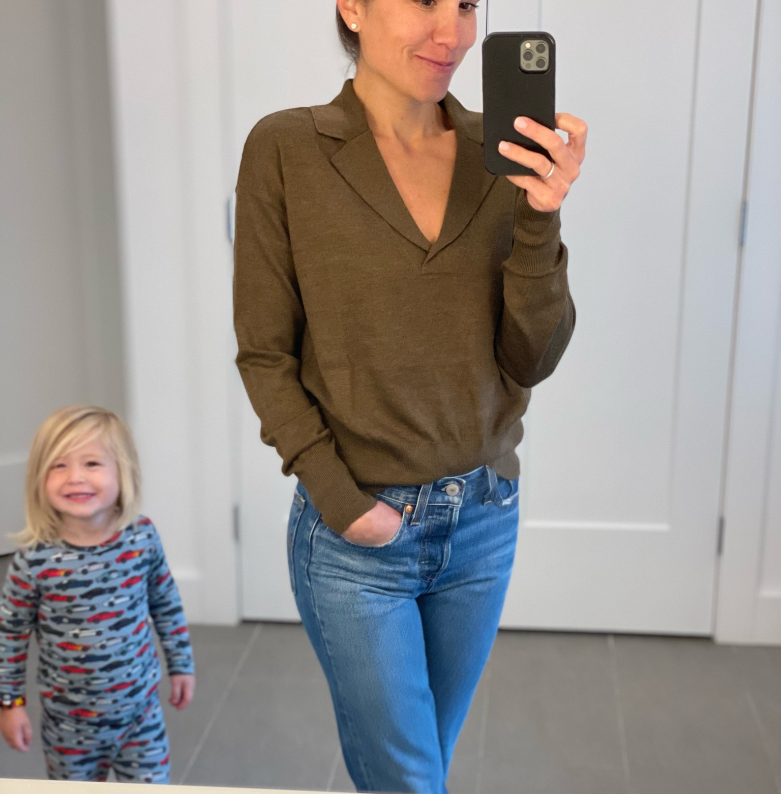 Super soft #preppyfall #fallsweater #sweaterweather #bananarepublic #friendsandfamily

#LTKSale #LTKunder100 #LTKGiftGuide