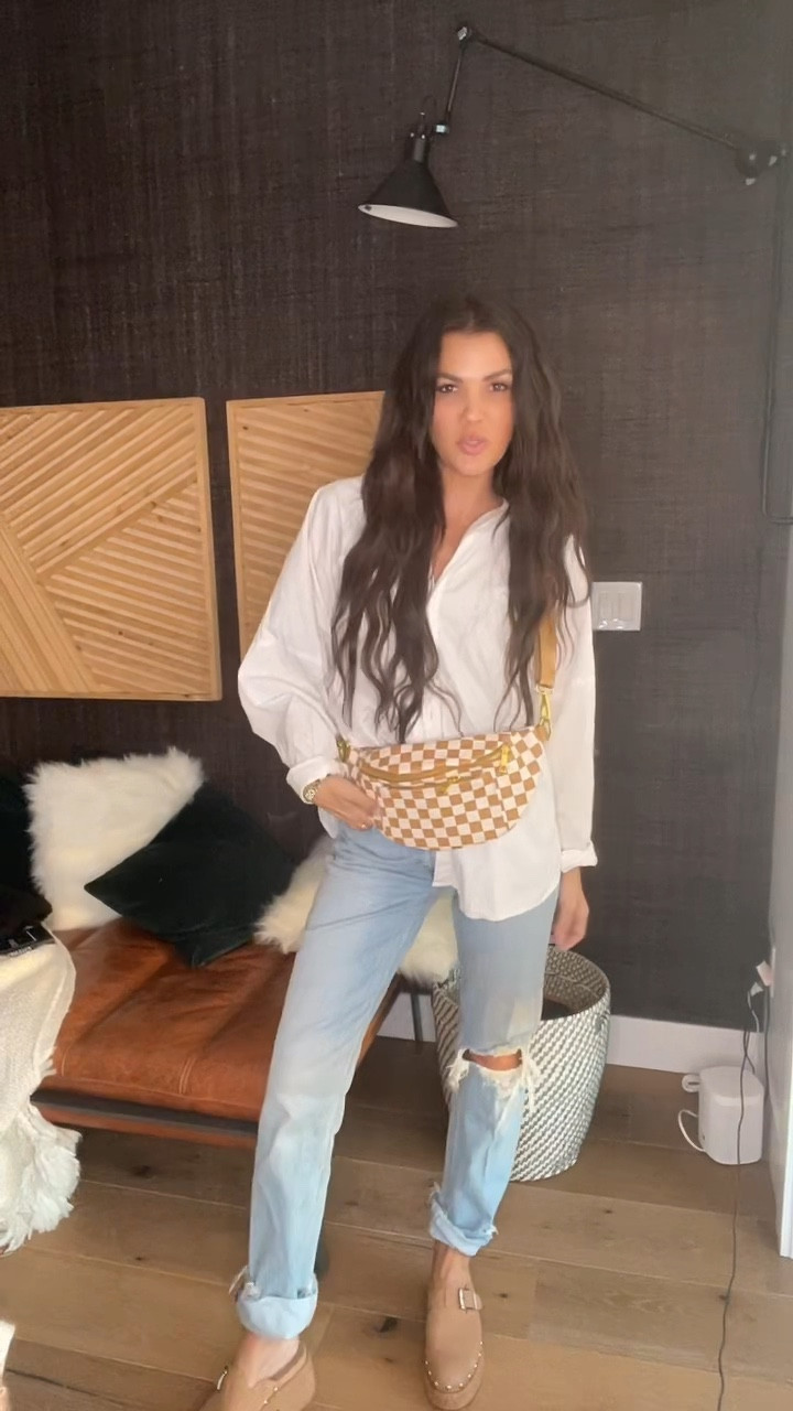 Fall outfit:
90’s High Rise Jeans 
White Button Down 
Dolce Vita Yevan Clogs - on sale! 
(Bag is Fawn Design - code: KristinRose



#LTKshoecrush #LTKstyletip #LTKsalealert