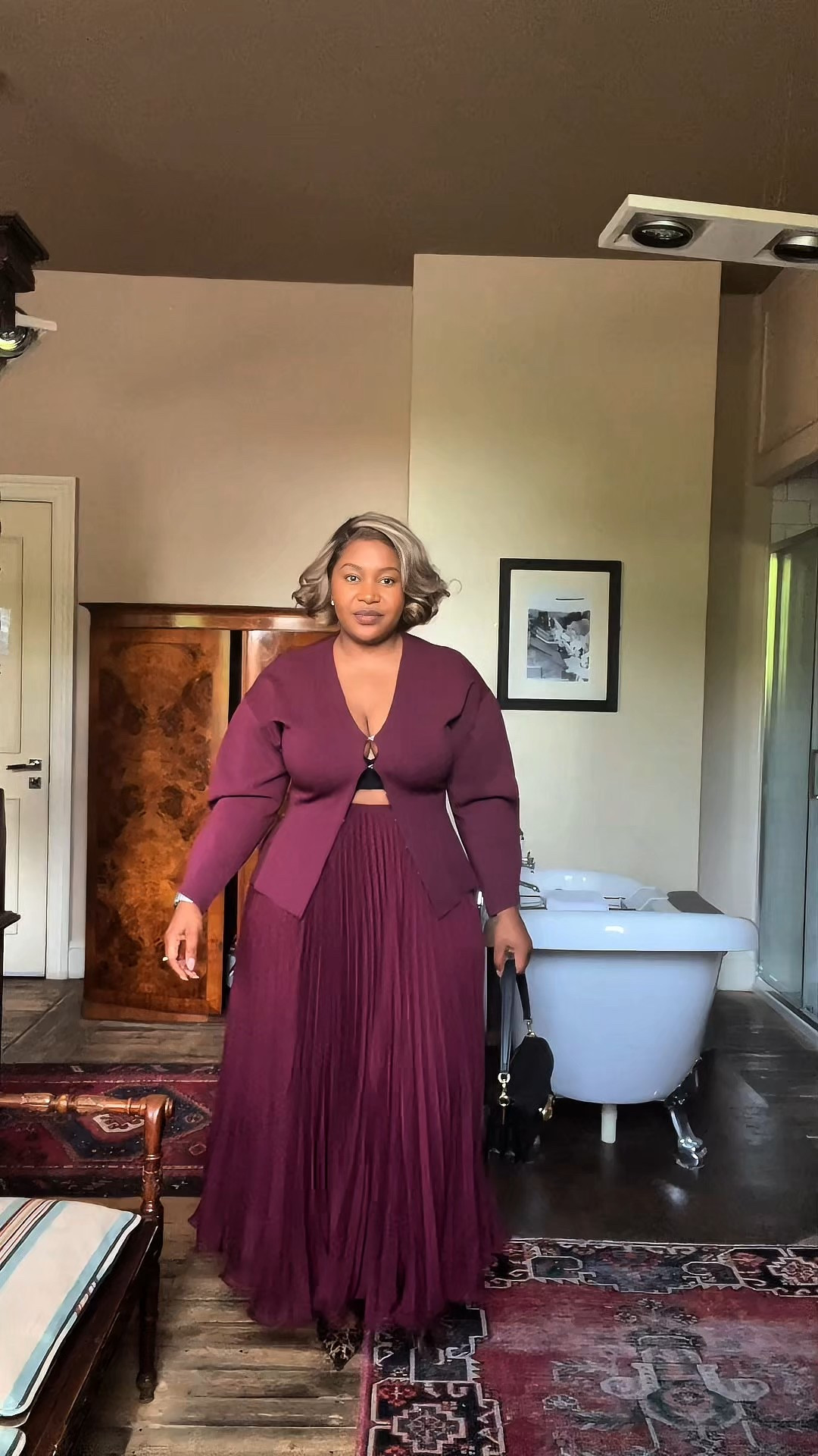 Feminine Modest outfit for Curvy Women 

#LTKMidsize #LTKStyleTip #LTKPlusSize