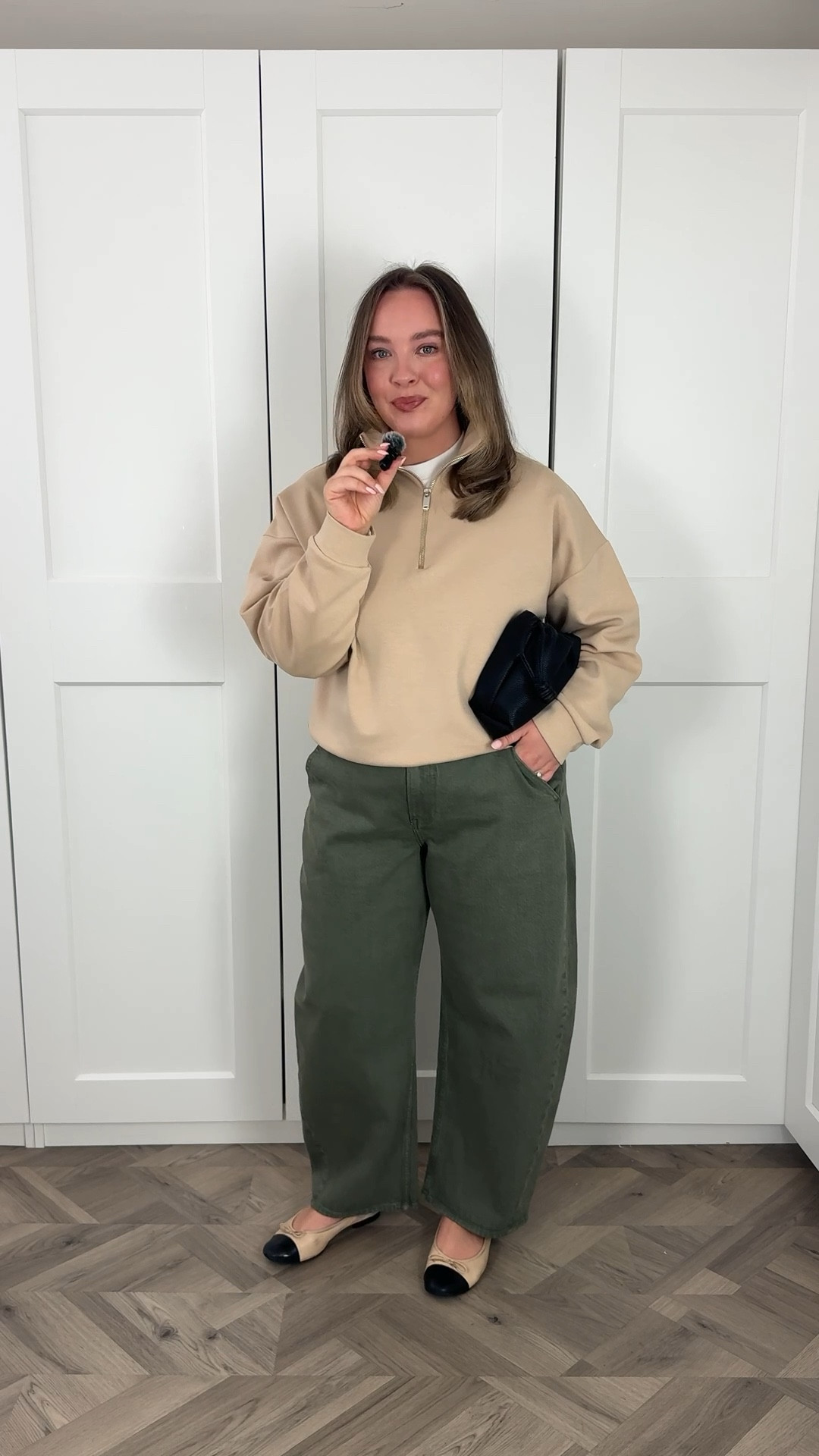 AFXLTK gets you an extra 15% off (ends today!) - I wear a 31 short in the curve love jeans 

I wear an XS in the white Uniqlo top and a medium in the quarter zip 

barrel jeans / barrel leg / Abercrombie jeans / midsize jeans 

#LTKmidsize #LTKspring #LTKjeans