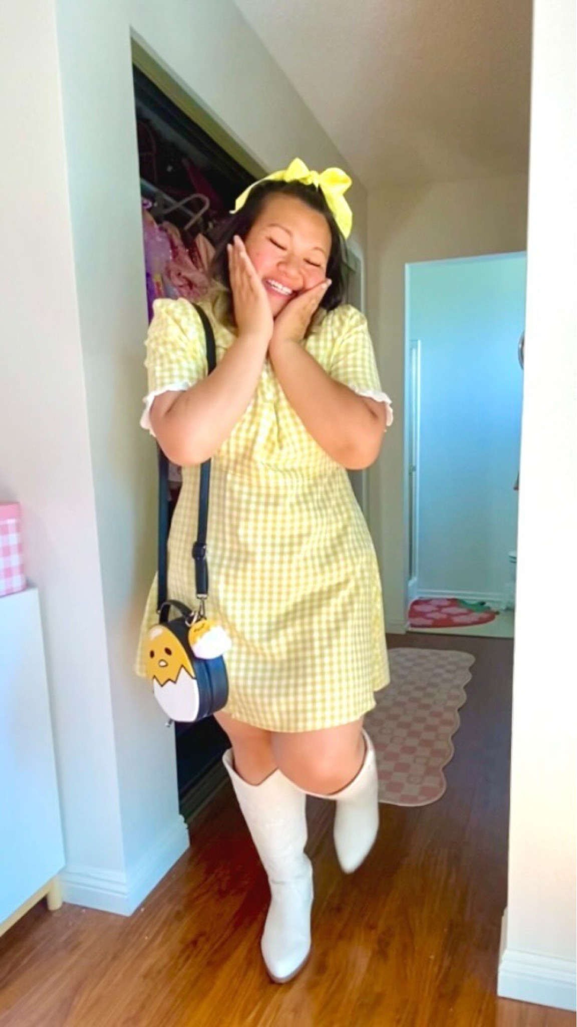 Someone take me back to the @thegudetamacafe 💛 It was the absolute cutest! I might be wearing this dress again because it’s one of the only yellow things things I own haha! 💛 Do I need more yellow clothes?

Dress @amazon @amazonfashion 
Boots @torrid 
Gudetama Bag @loungefly 

#ootd #midsizefashion #styleinspo #midsizeoutfits #outfitideas #gudetama #springfashion #dopaminedressing #fashionblogger #fashioninspo #misdsizestyle #outfitinspiration #grwmreel #sanrio #pastelaesthetic #sanrioaesthetic