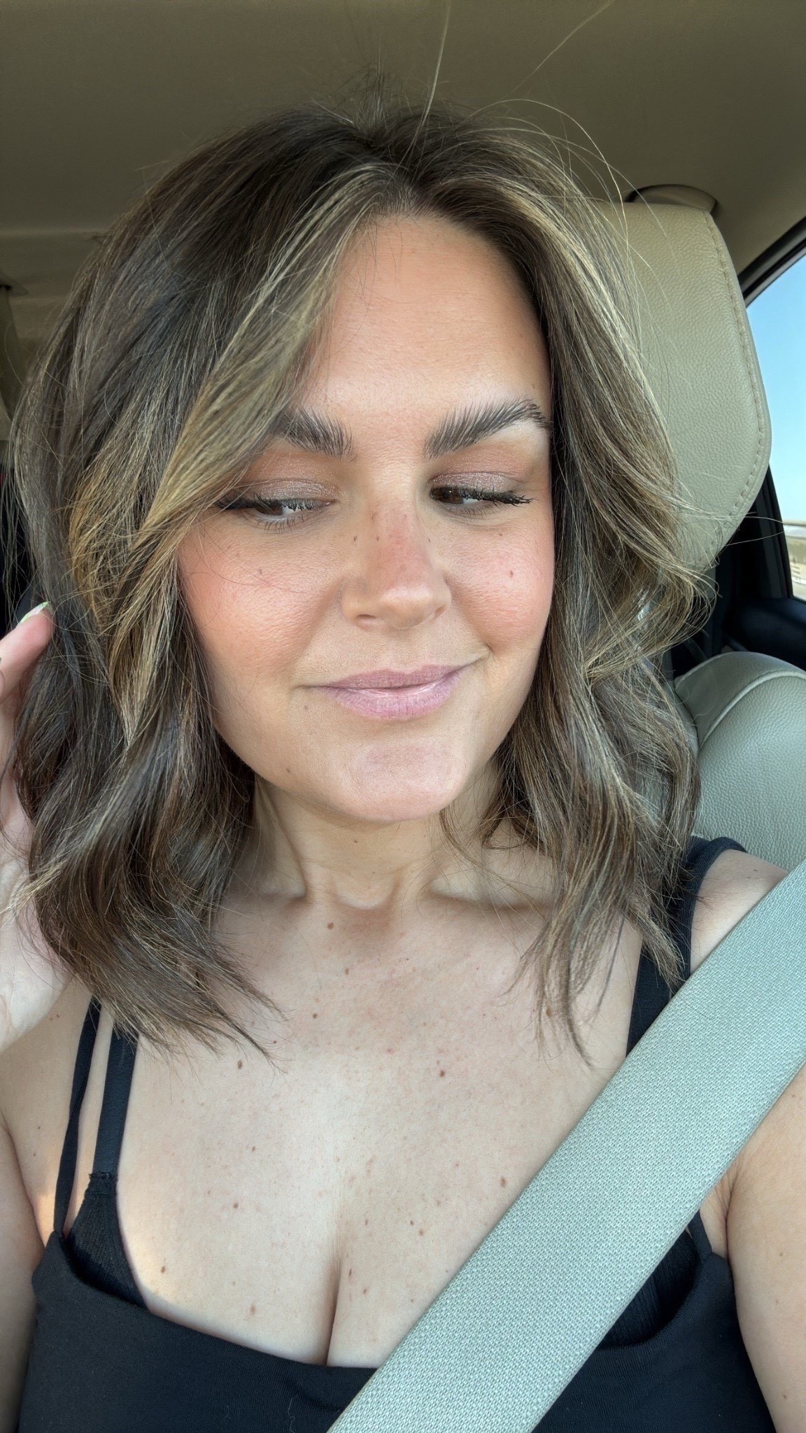 No-makeup makeup look
Natural makeup look

Charlotte Tilbury Setting Spray (before & after makeup)
Rare Beauty brow gel (so good!)
Kosas tinted spf
Kosas concealer
Iconic London Sculpt stick
Rare Beauty blush, Joy
Tarte liner (over freckles)
Tarte settings powder (sparingly)
Urban Decay Space Cowboy
Dibs blush, Spice Gal (to set blush & pop on lids)
Tarte mascara, black
Tarte melt mask, glaze (clear lips)

Tarte, tarte sale, sale alert, sale finds, Makeup tutorial, makeup favorites, beauty tips, beauty over 30, makeup over 30, beauty favorites, Courtney Hamilton

#LTKBeauty #LTKSaleAlert