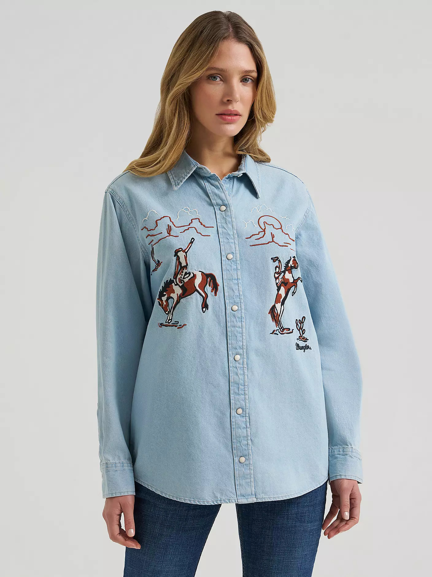 Women's Embroidered Boyfriend Western Snap Denim Shirt | Wrangler