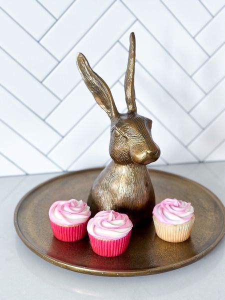 Homemade funfetti cupcakes + homemade cream cheese frosting on the cutest brass bunny tray — this is perfect for Easter Brunch & spring entertaining 

#easter #brunch #easterdecor #springdecor #tray #aesthetic 

Brass Bunny Tray - Neutral Easter Decor 


#LTKSeasonal #LTKparties #LTKhome