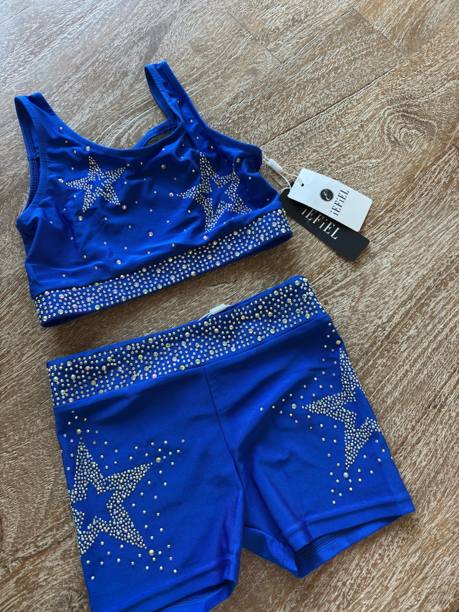 Cute cheer outfit