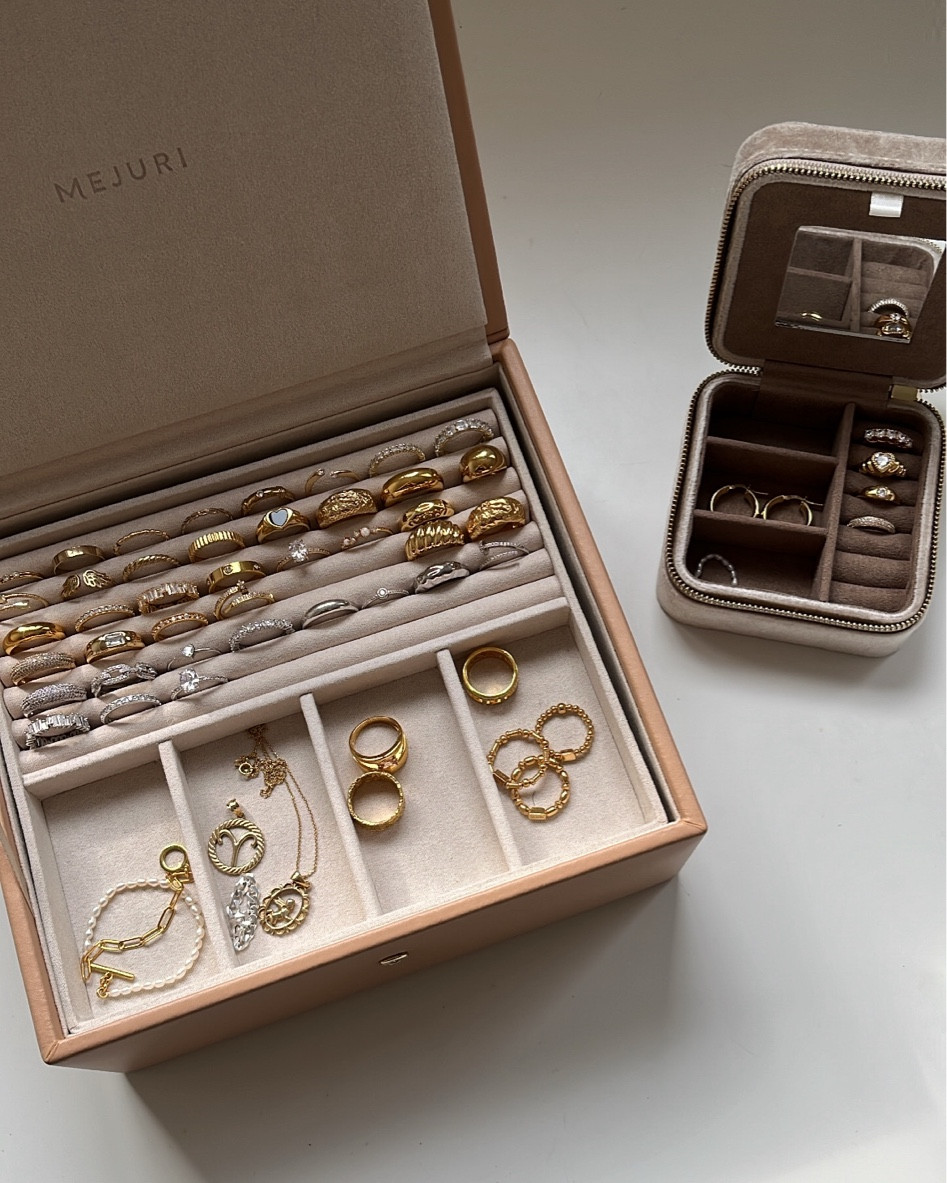 Mejuri’s 3-tiered Jewelry Box - perfect for rings, bracelets and necklaces 🤍

#LTKHoliday #LTKbeauty #LTKSeasonal