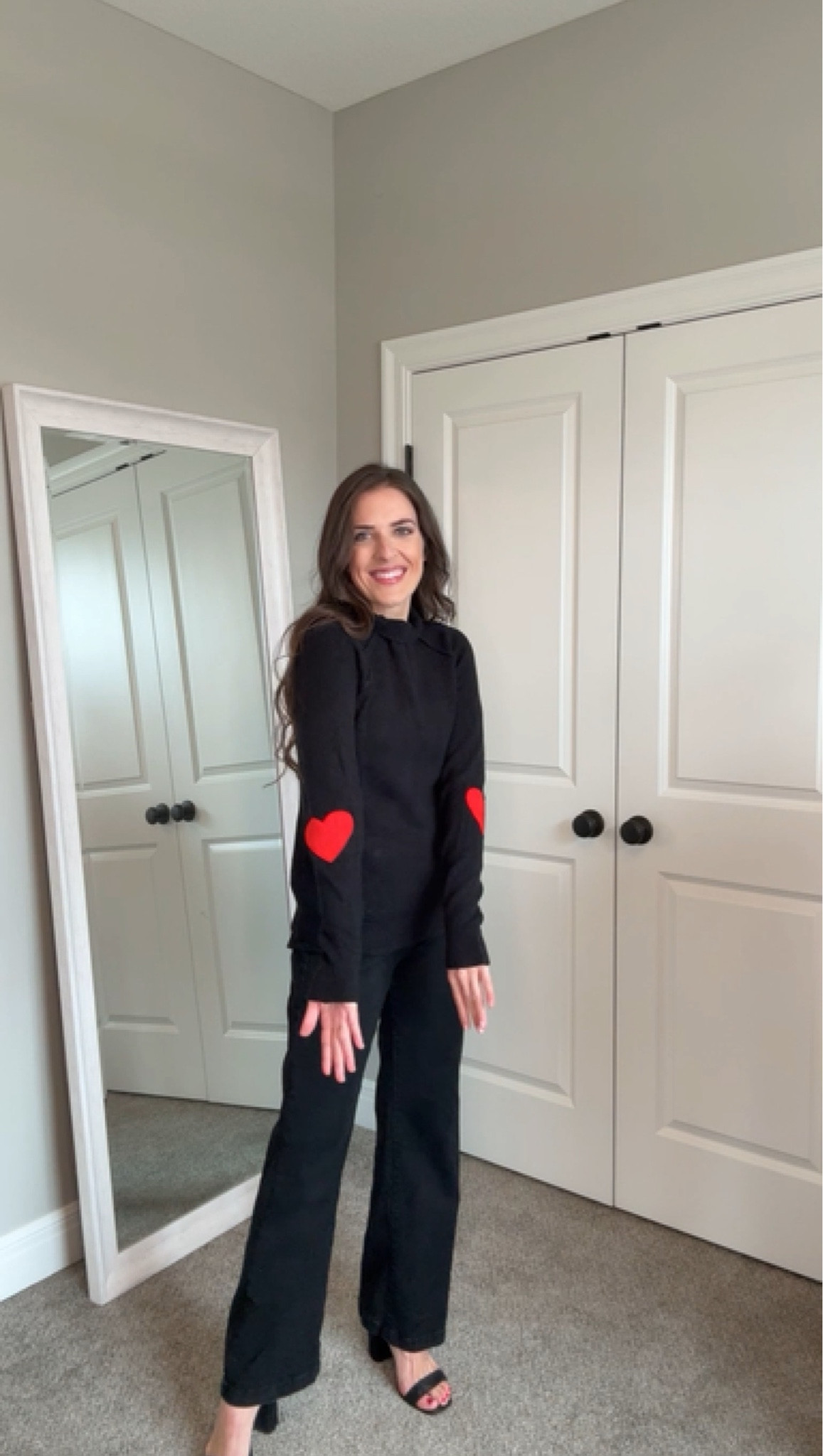Valentine’s Day Amazon outfit idea—cozy sweater look, casual winter fashion, affordable Amazon clothing

#LTKValentine
