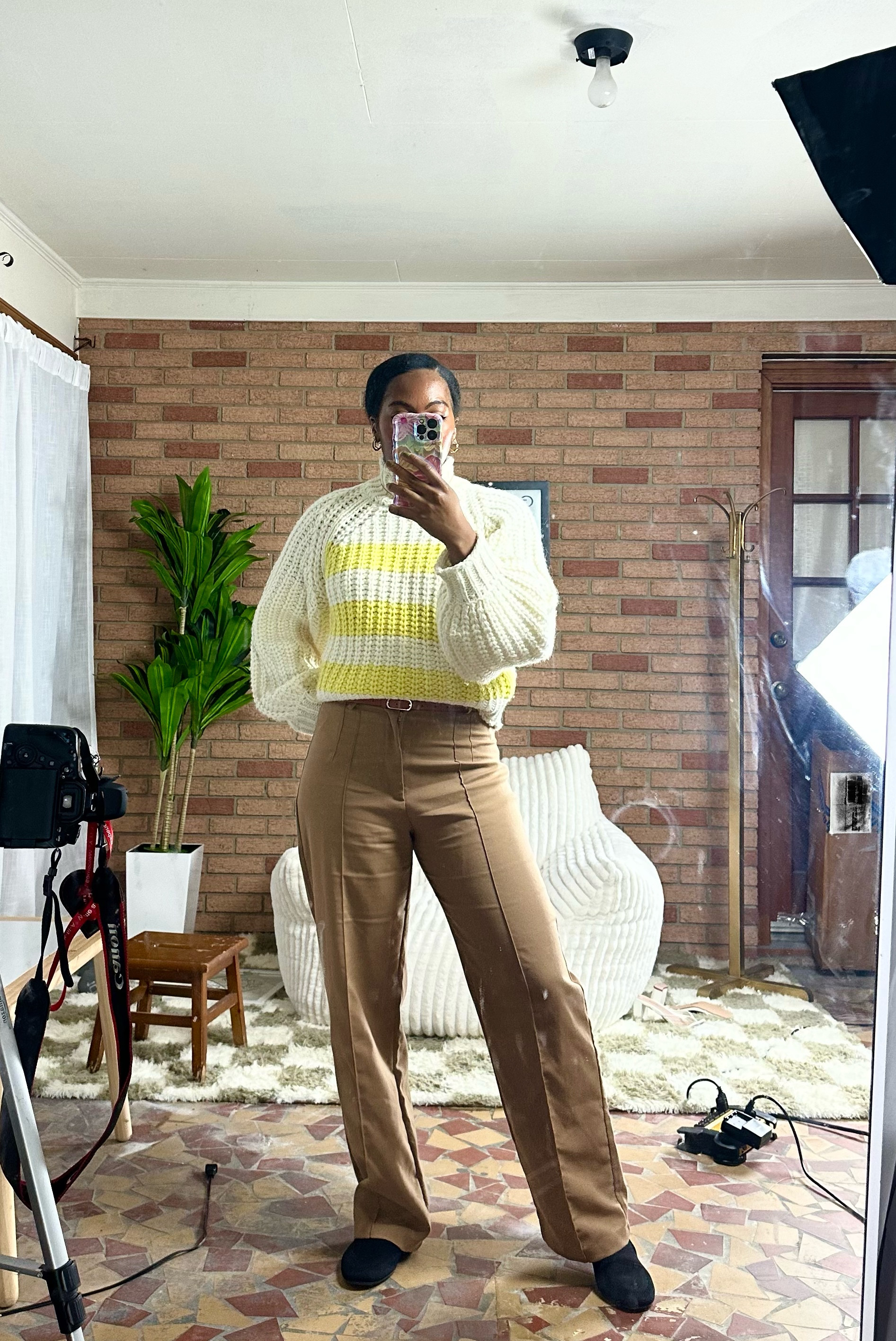 Cozy Business Casual | Striped Knit Sweater + Tan Trousers

A cozy, easy office look I wore this week with a chunky striped sweater with balloon sleeves and tailored trousers. Comfortable, polished, and perfect for days when you want something warm but still pulled together. 
striped sweater
work outfits for women
9–5 outfit inspo
everyday workwear 

 #LTKootd
