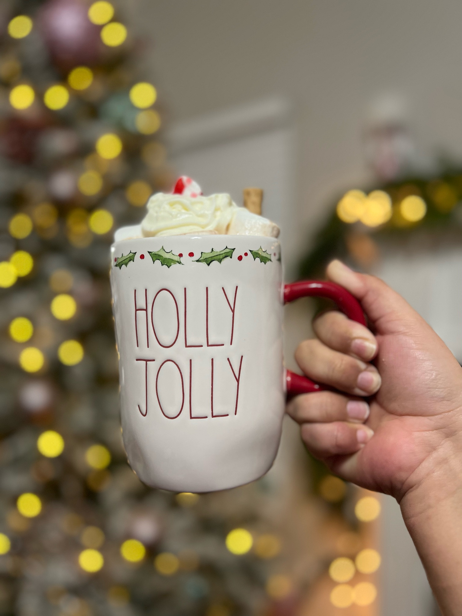 All the hot chocolate😋 

#LTKGiftGuide #LTKHoliday #LTKSeasonal