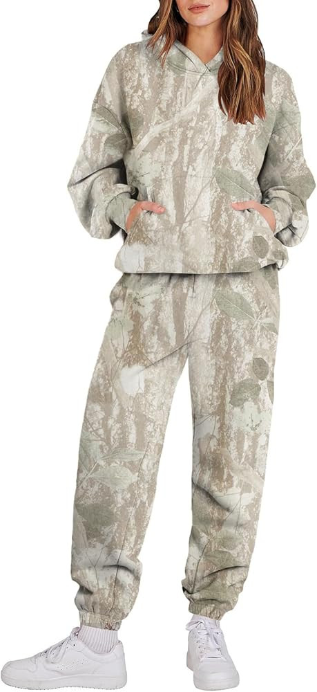 Sweat Suits for Womens Camo Hoodie 2 Piece Long Sleeve Camo Sweatshirt Wide Leg Sweatpants Track ... | Amazon (US)