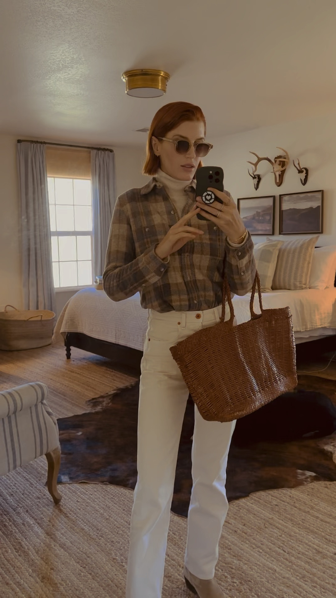 I just updated my wardrobe with this plaid top and bag.
You know I love investment pieces that can be used over and over and that is a lot of what you see here, with a splash of two new pieces. Enjoy! 

#LTKtravel #LTKCon #LTKworkwear