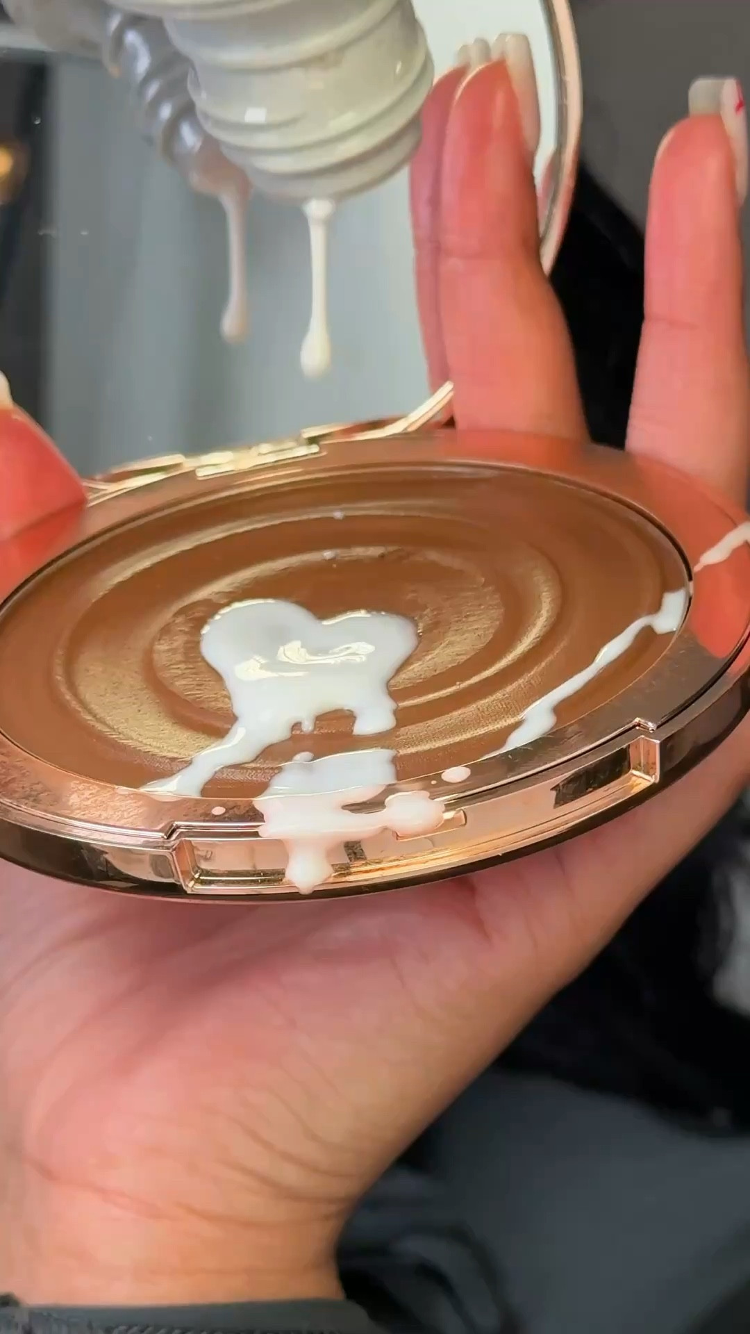 I can never go back lmao this bronzer hack! >> 

#LTKBeauty #LTKselfcare #LTKgrwm