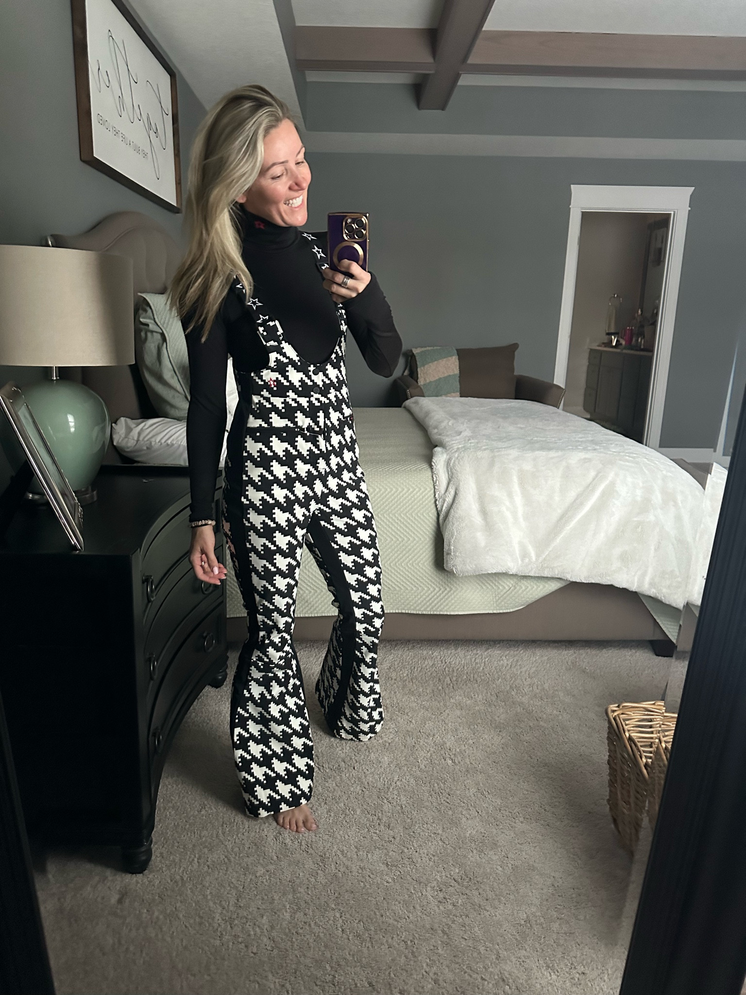 Ski suit
Houndstooth 
Ski 
Apres ski
Ski bibs
Ski jacket
