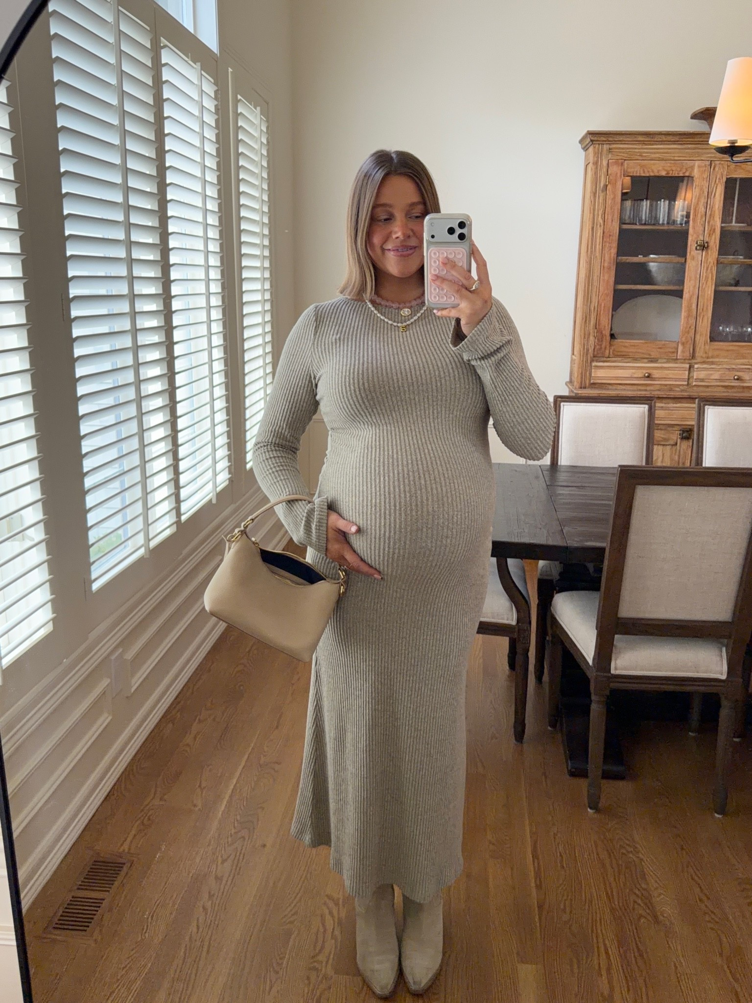 Size M in Amazon dress it’s super stretchy and soft and NOT see through at all - wearing no shape wear or anything under it and it fits perfect super flattering and perfect for a bump!

#39weeks #pregnant #bumpstyle #bresheppard #datenight #girlsnight #amazondress

#LTKootd #LTKgrwm