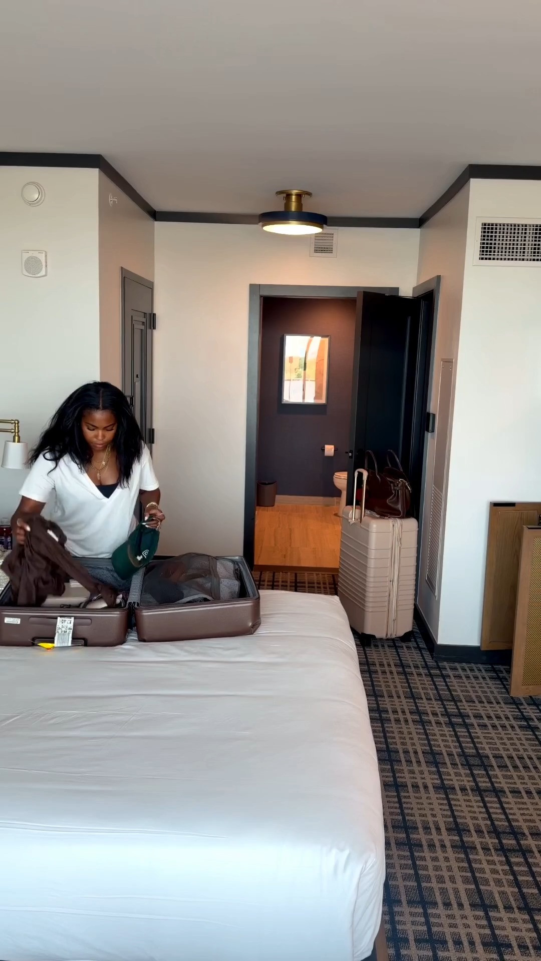 linking some of my fave travel essentials 

 