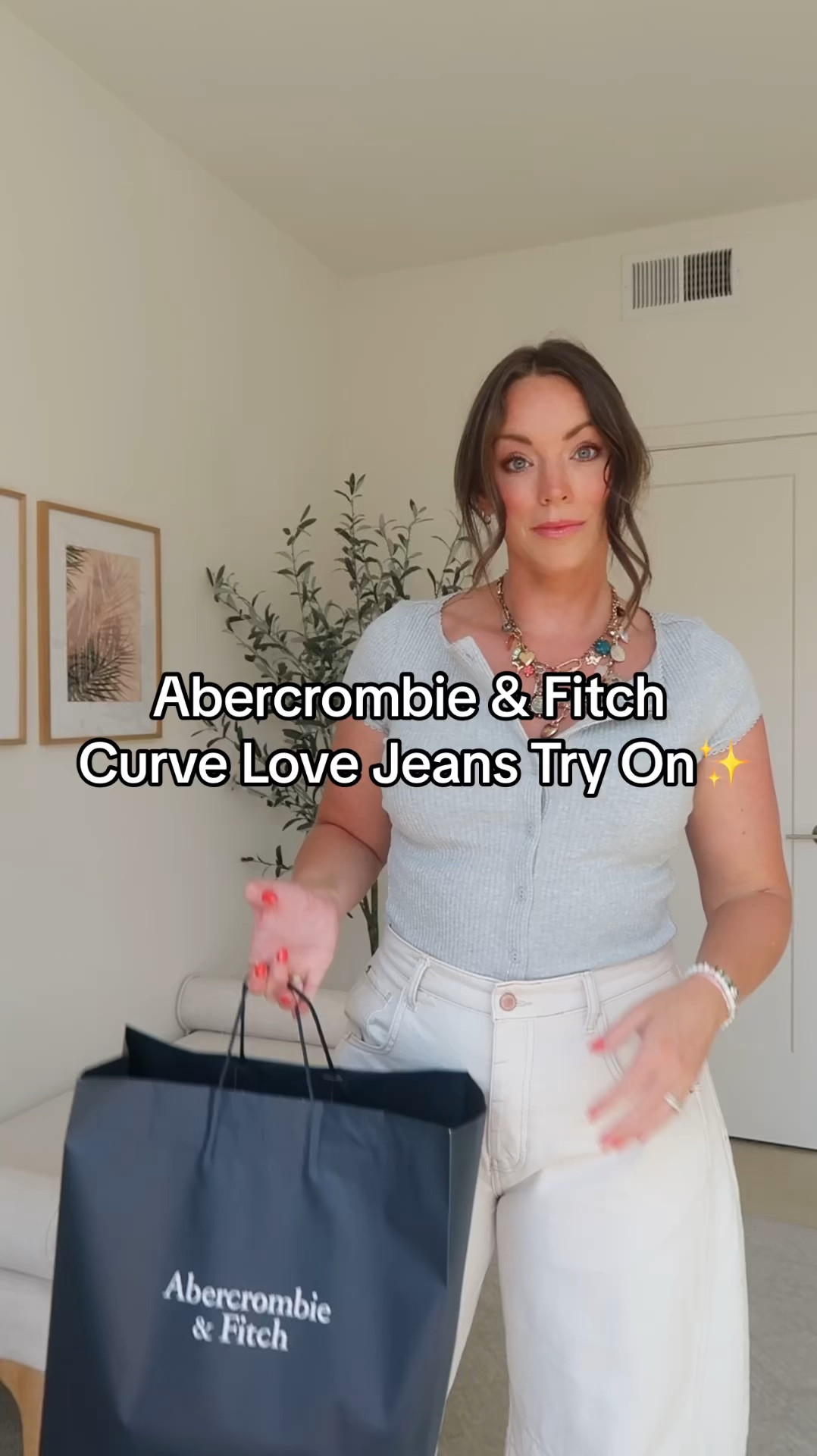 Abercrombie curve love jeans try on haul, I ended up with a 30/10 in all three pairs-meaning I sized up once for each pair!

Copy the promo code to save more money!

Outfit 1: Curve Love High Rise 90s Relaxed Jean (30)
Top Medium
Sneakers tts 

Outfit 2: Women's Curve Love High Rise Loose Jean (30)
Top Medium
Birkenstocks tts

Outfit 3: Curve Love Mid Rise 90s Straight Jean (30)
Top Small
Loafers tts

#LTKxAF #LTKVideo #LTKMidsize