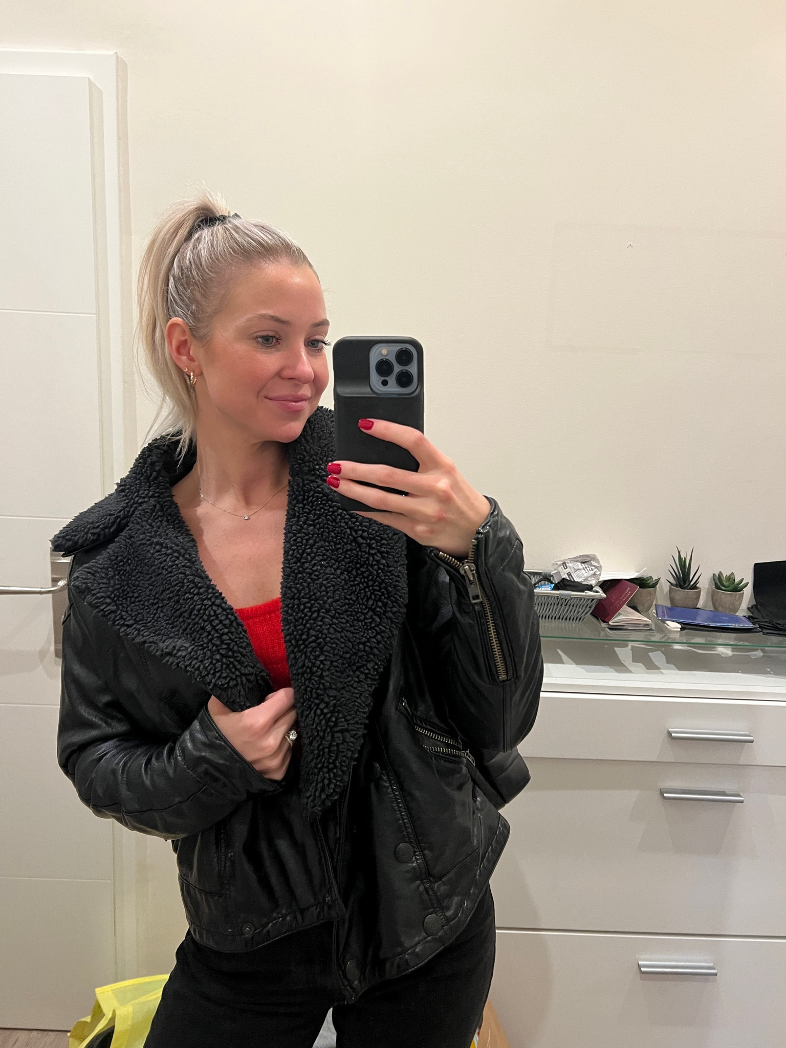 Everyone needs a good leather moto jacket in their closet 🤌🏼

#LTKSeasonal #LTKHoliday