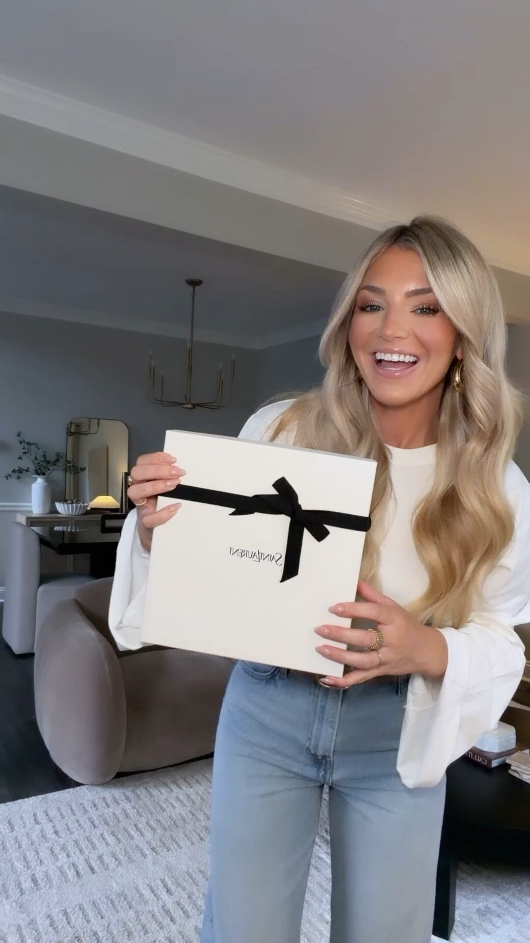 Let’s unbox what I grabbed in NY! Love love love the shape of this bag and had to get this color for fall!

#LTKSeasonal #LTKootd #LTKstorytime