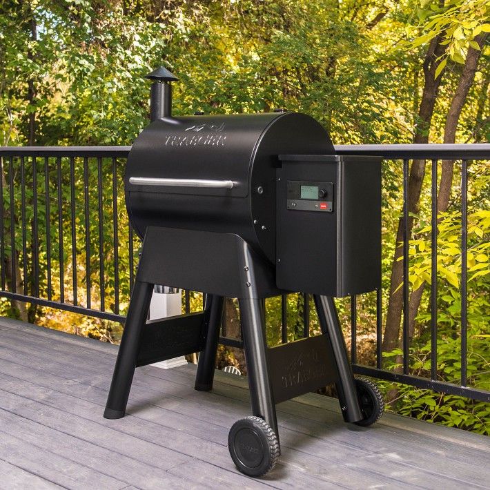 Traeger Pro Series 575 Grill | Williams-Sonoma