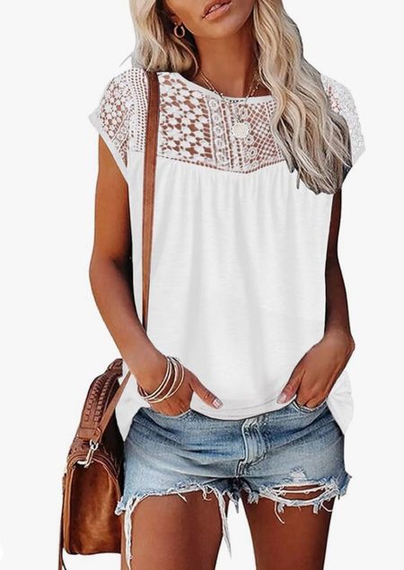 This top is so adorable and is so cute for spring! 

#LTKstyletip #LTKsalealert