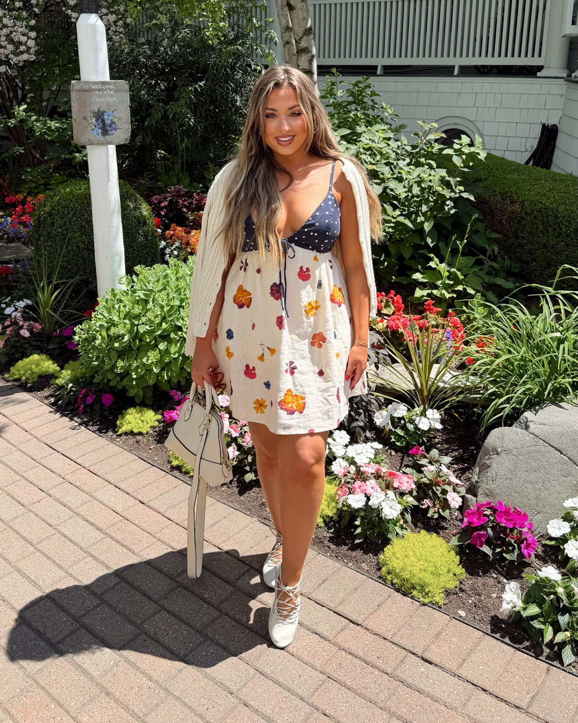 The cutest summer dress! So comfortable and has shorts built-in! I’m wearing a size medium. It runs big @abercrombie

#LTKootd #LTKdayinmylife #LTKMidsize