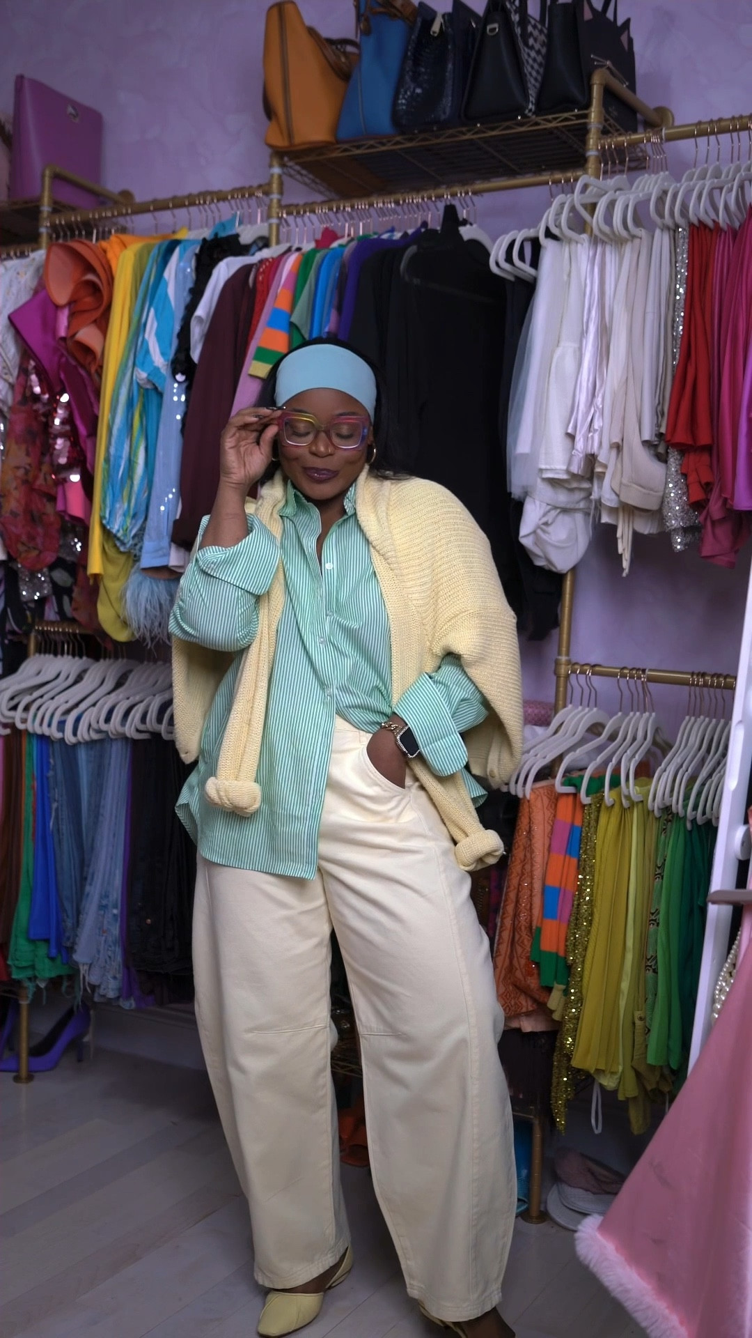 Button up’s + Barrel jeans ALL spring/summer long 💚💛

#LTKMidsize #LTKStyleTip #LTKSeasonal