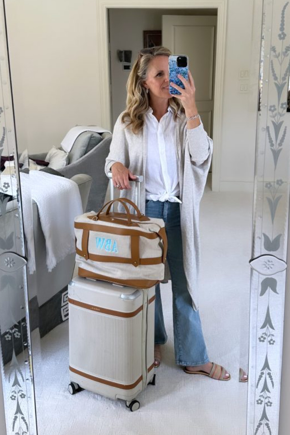 My favorite luggage is currently on sale this weekend! Save up to 40% on Paravel luggage and totes
The Paravel aviator plus carry-on suitcase is my hands down favorite!
The matching tote can be personalized with a hand painted Monogram
These pieces make the best holiday gifts for the traveler

#LTKSaleAlert #LTKGiftGuide #LTKTravel