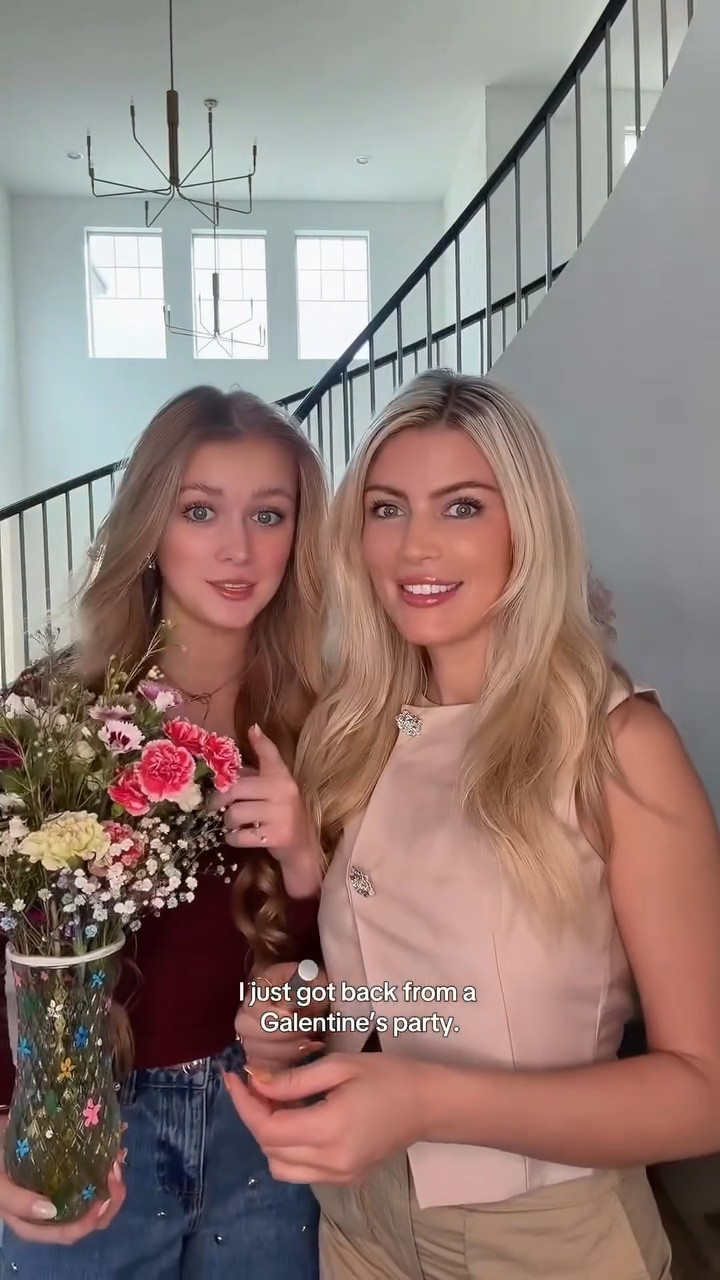 @luvbellafiore ilysmmm and shall we start a race on our lashes now?? lol 🌸👁️🫶🏻 @dabalash @dabalashus 
xx Angelina Claire #momanddaughtergoals #girlmama #eyelashesfordays #giftideas🎁