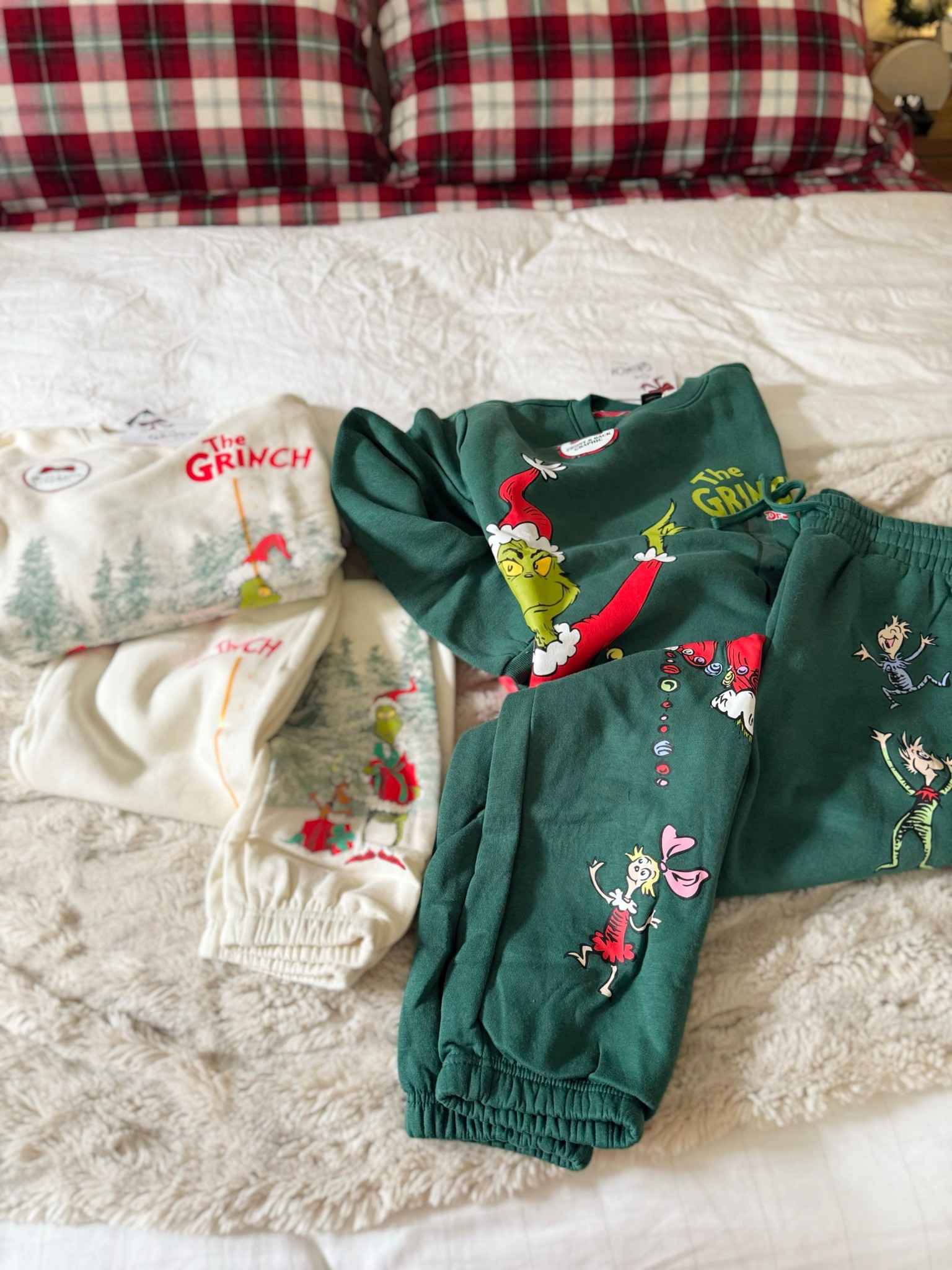 You’re a mean one… but make it matching and merry 💚🎄 Target’s Grinch collection is stealing Christmas (and our hearts). Everything’s linked on my LTK!

#LTKSaleAlert #LTKHoliday