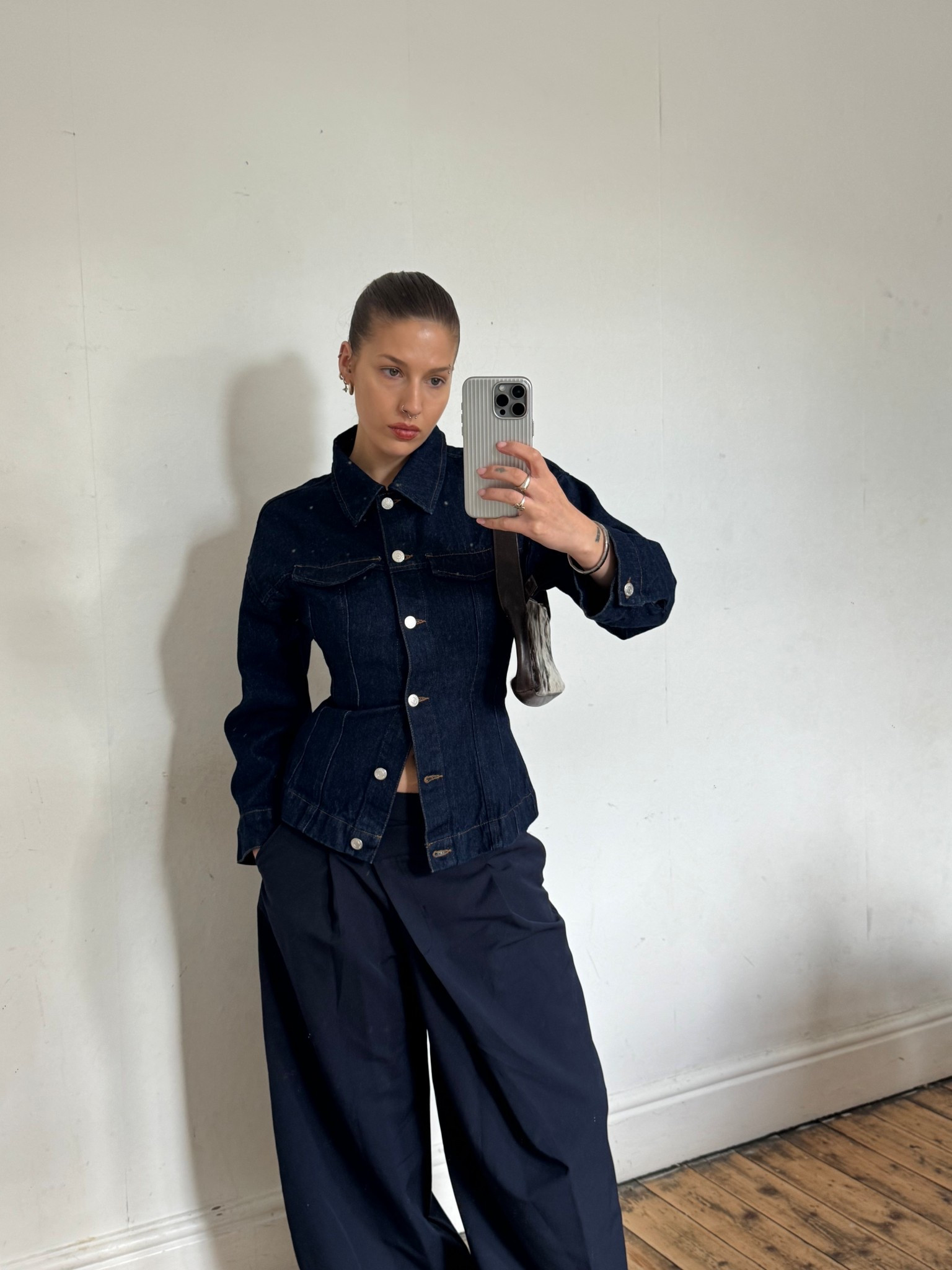 ASOS DESIGN denim jacket with cinched waist in indigo

#LTKuk #LTKautumn #LTKeurope