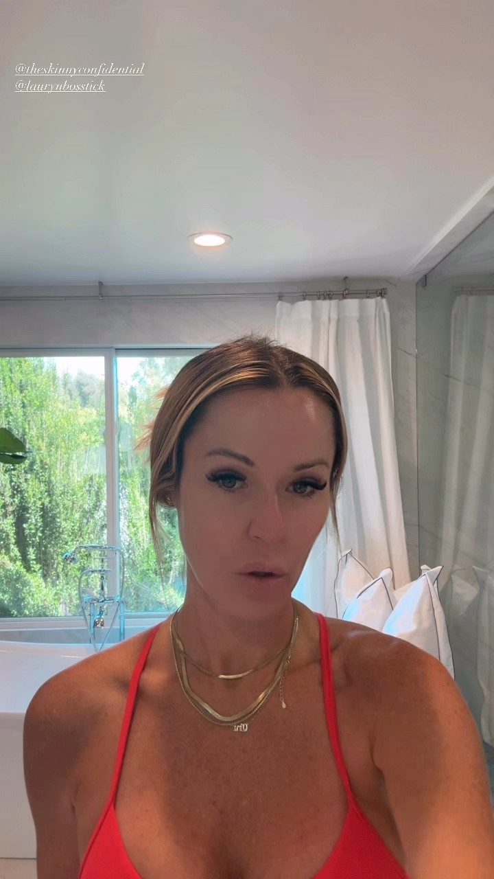 "Exfoliate" with me with The Skinny Confidential face razor 

#LTKBeauty