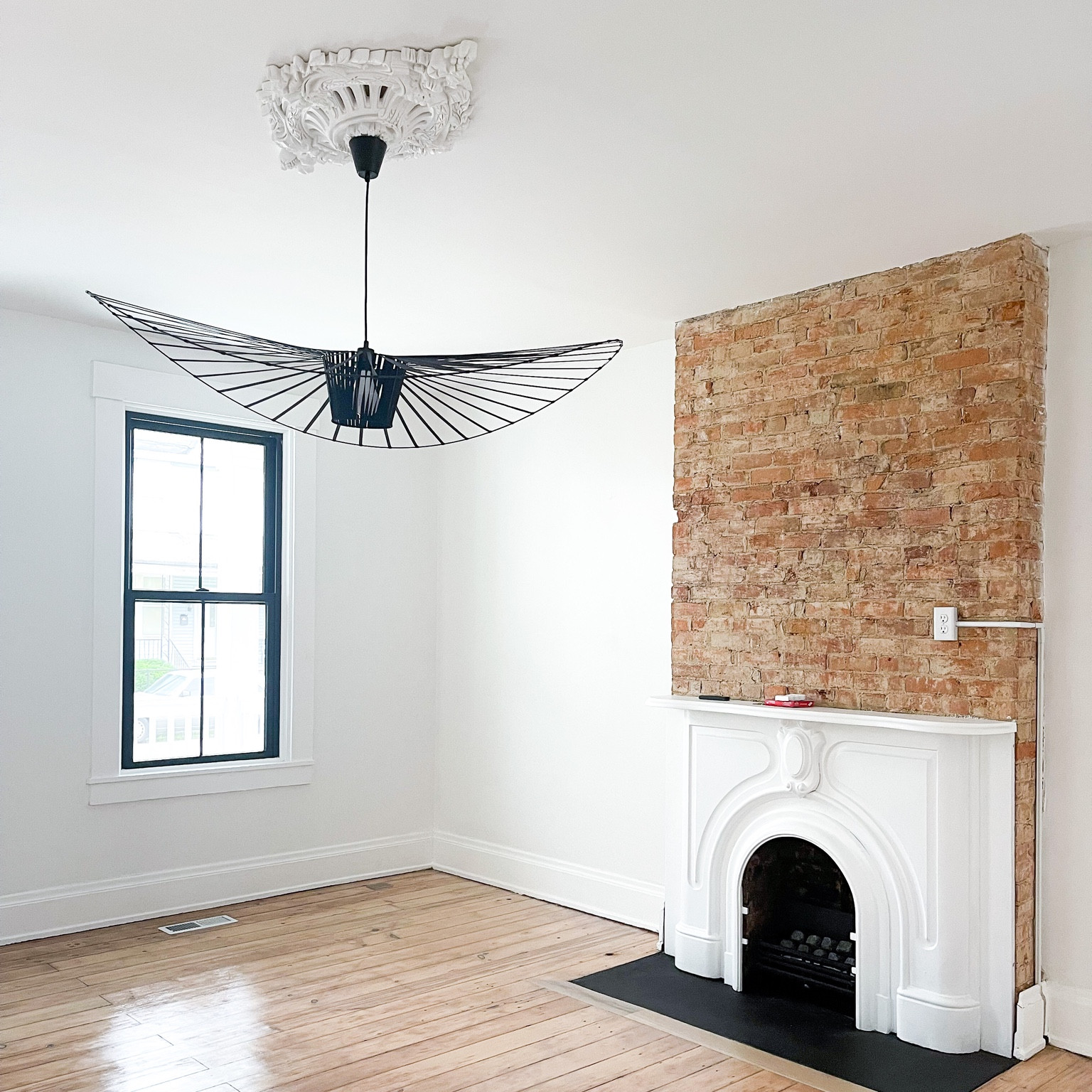 Orlando Reno - Living Room