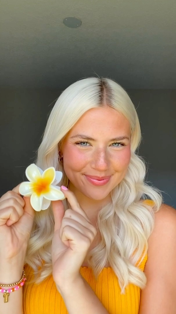 love this hairstyle so much! These flower clips from Amazon are soooo cute☺️💛

#LTKbeauty