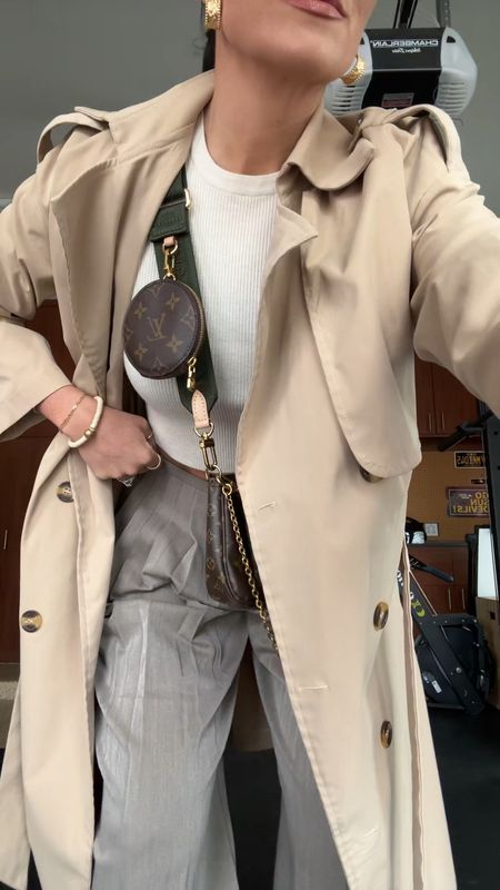 Last nights neutral event outfit! This trench is great for a rainy day and to have a chic moment! 

Trench coat 
Trousers 
Sneakers 
Spring Outfit 



#LTKfindsunder100 #LTKSeasonal #LTKstyletip