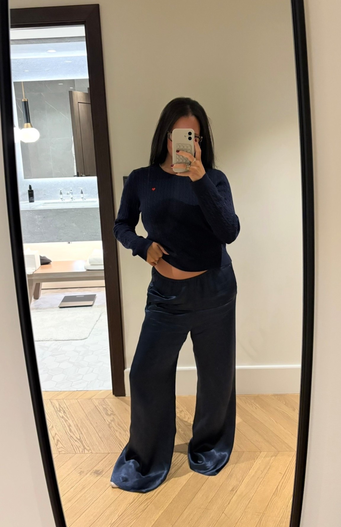 J.crew cosmo pants 🤍

winter capsule wardrobe satin pants travel outfit airport outfit 

#LTKootd
