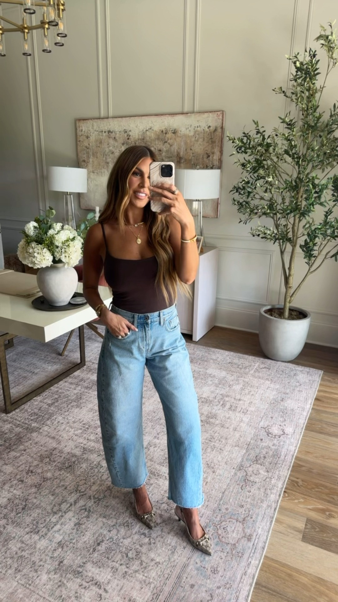 wearing a small top and 27 regular in denim 🤎